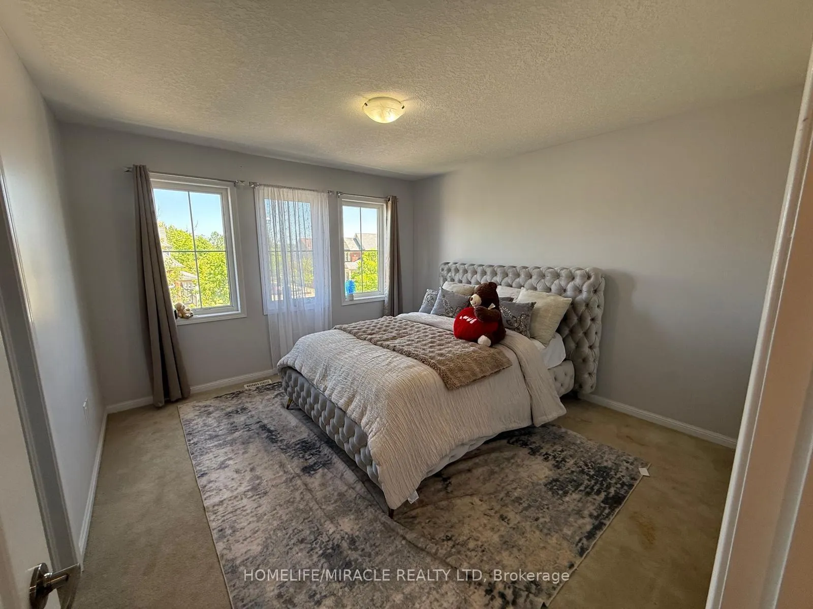 Photo 17 of 23 Dalton Drive, Cambridge, Silver Heights — HOMEH