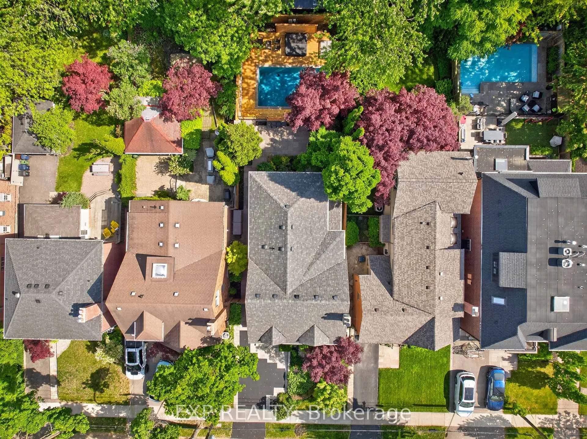 Photo 4 of 25 Kingsgarden Road, Etobicoke, Kingsway South — HOMEH