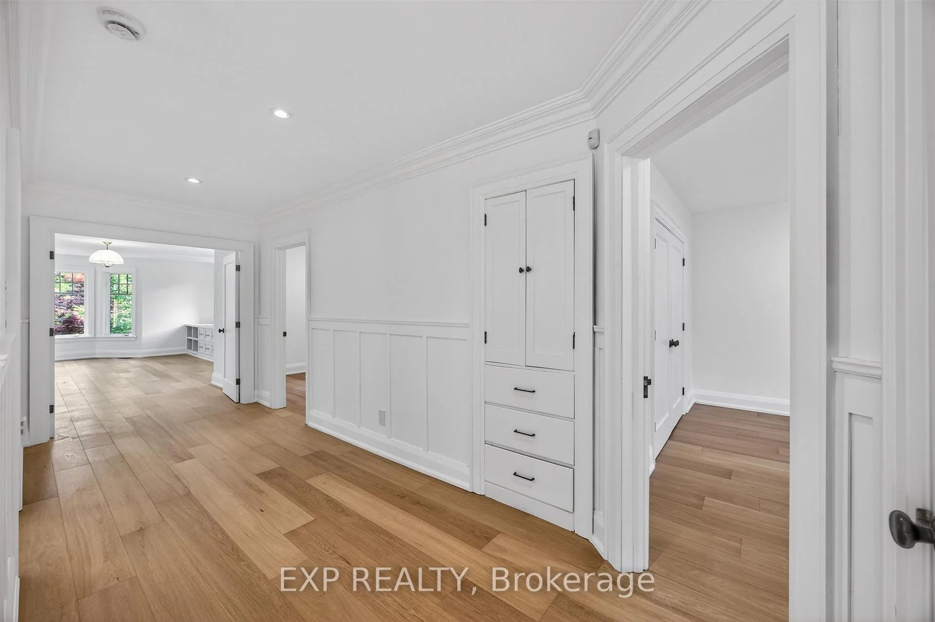 Photo 24 of 25 Kingsgarden Road, Etobicoke, Kingsway South — HOMEH