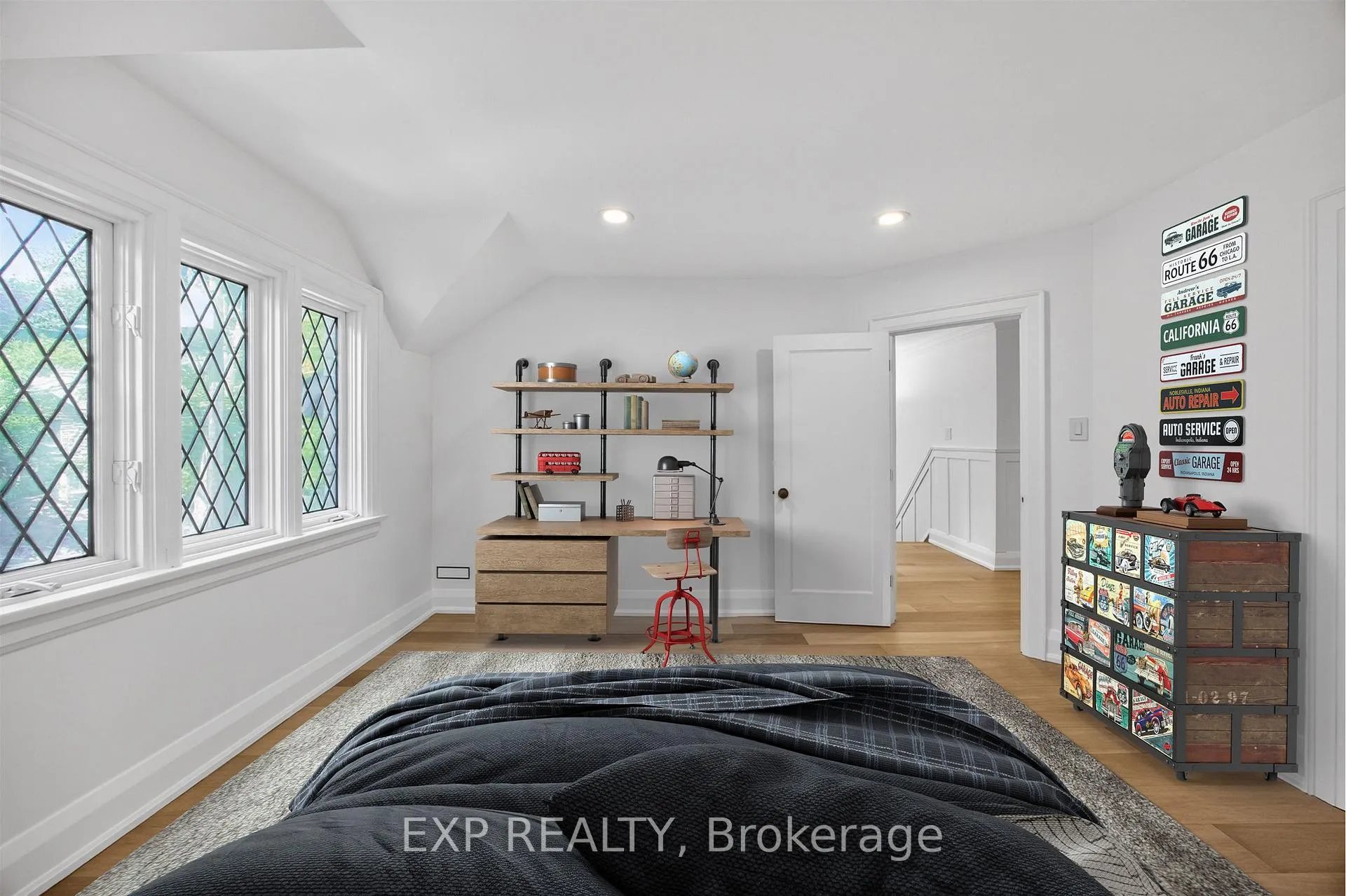 Photo 36 of 25 Kingsgarden Road, Etobicoke, Kingsway South — HOMEH