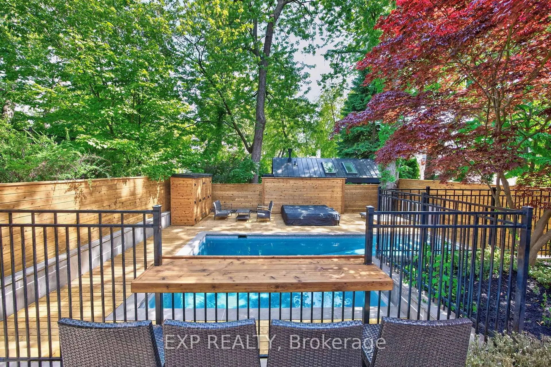 Photo 45 of 25 Kingsgarden Road, Etobicoke, Kingsway South — HOMEH