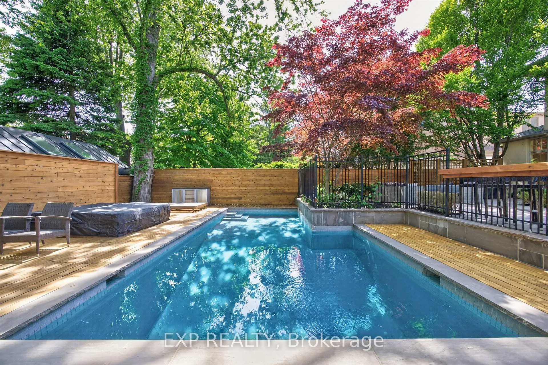 Photo 46 of 25 Kingsgarden Road, Etobicoke, Kingsway South — HOMEH