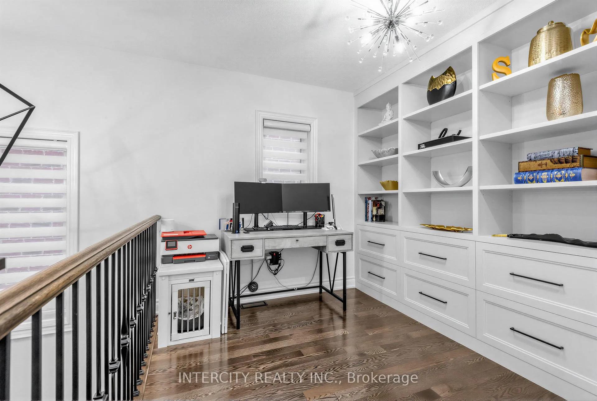 Photo 18 of 322 Moody Drive, Vaughan, Kleinburg — HOMEH