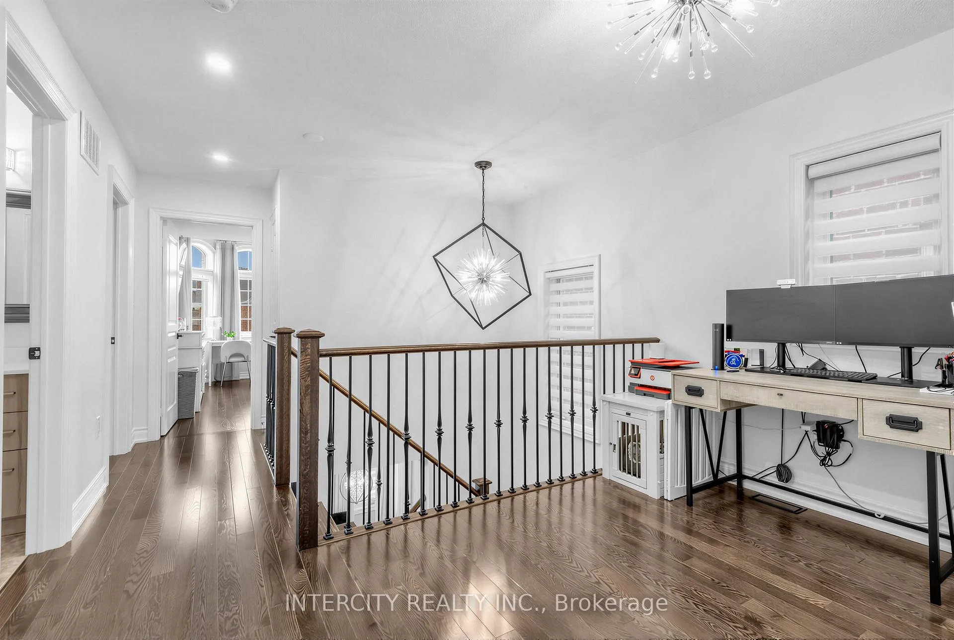 Photo 19 of 322 Moody Drive, Vaughan, Kleinburg — HOMEH