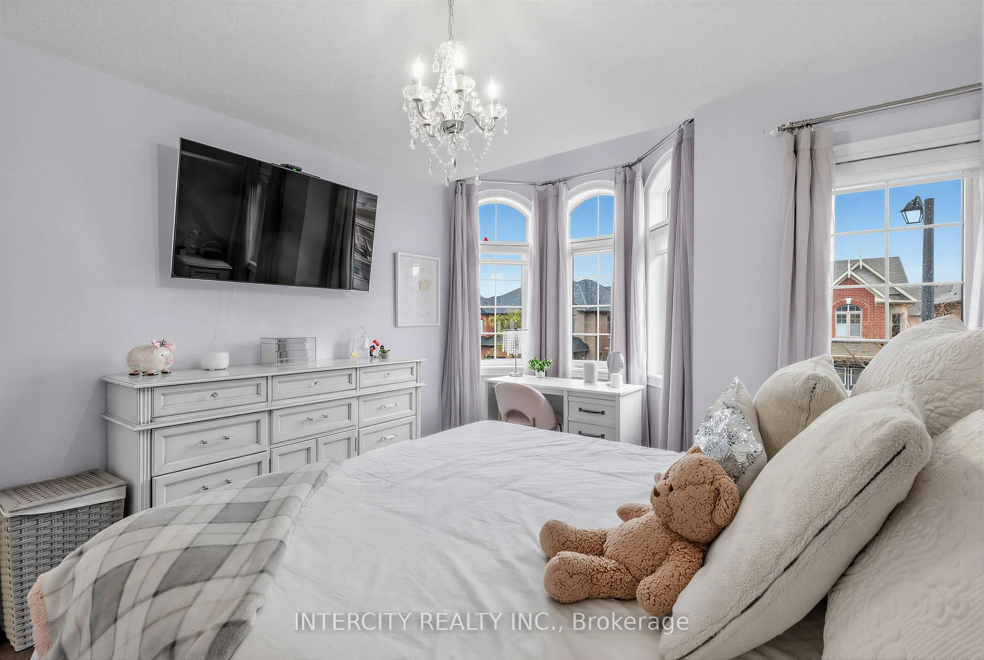 Photo 26 of 322 Moody Drive, Vaughan, Kleinburg — HOMEH