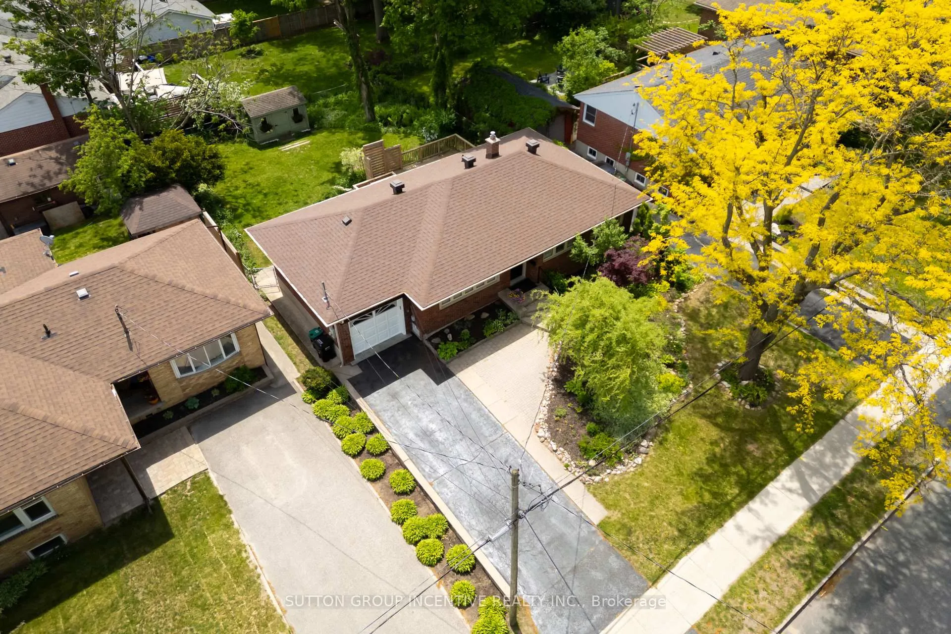 Photo 4 of 81 Letitia Street, Barrie, Sunnidale — HOMEH