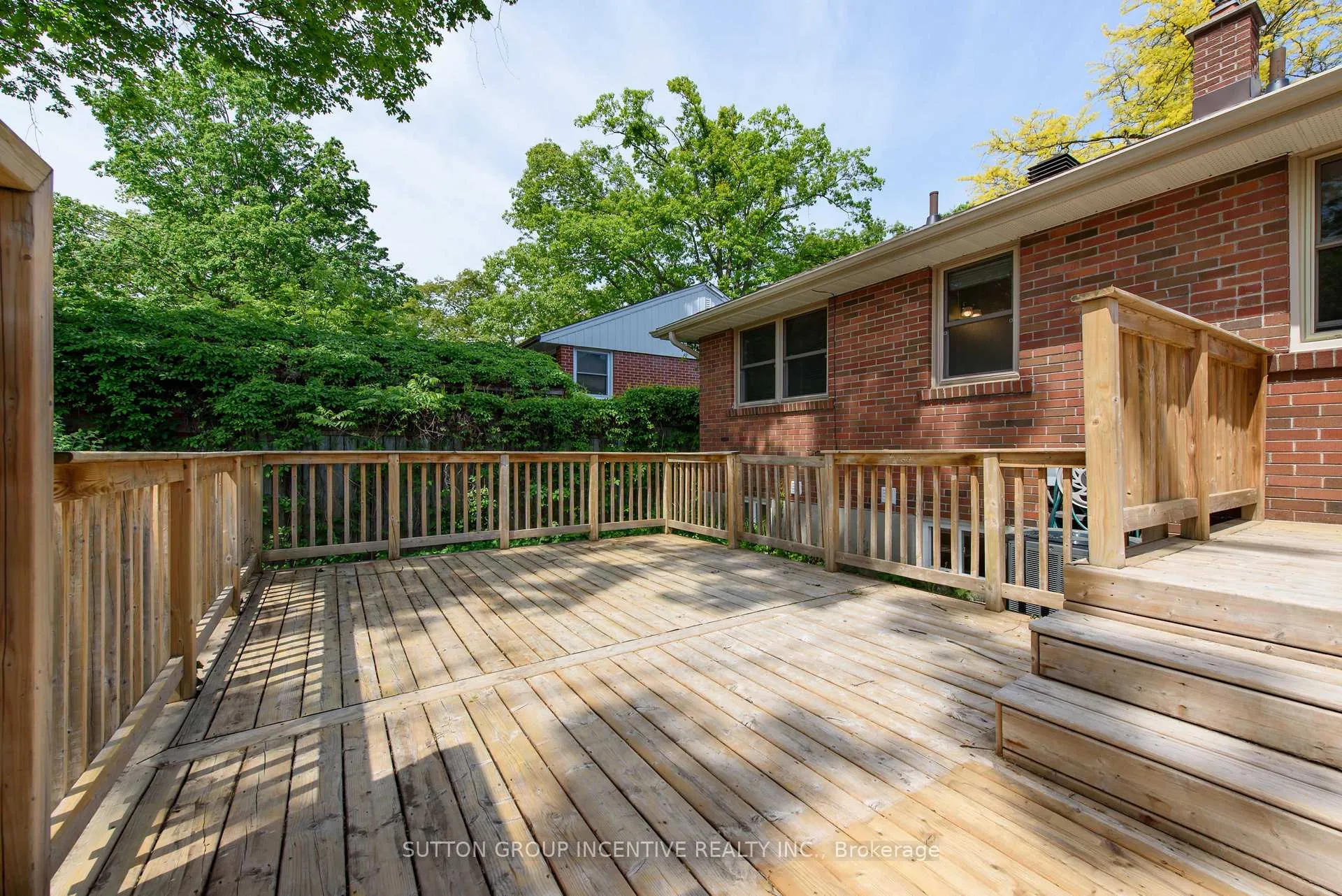 Photo 9 of 81 Letitia Street, Barrie, Sunnidale — HOMEH