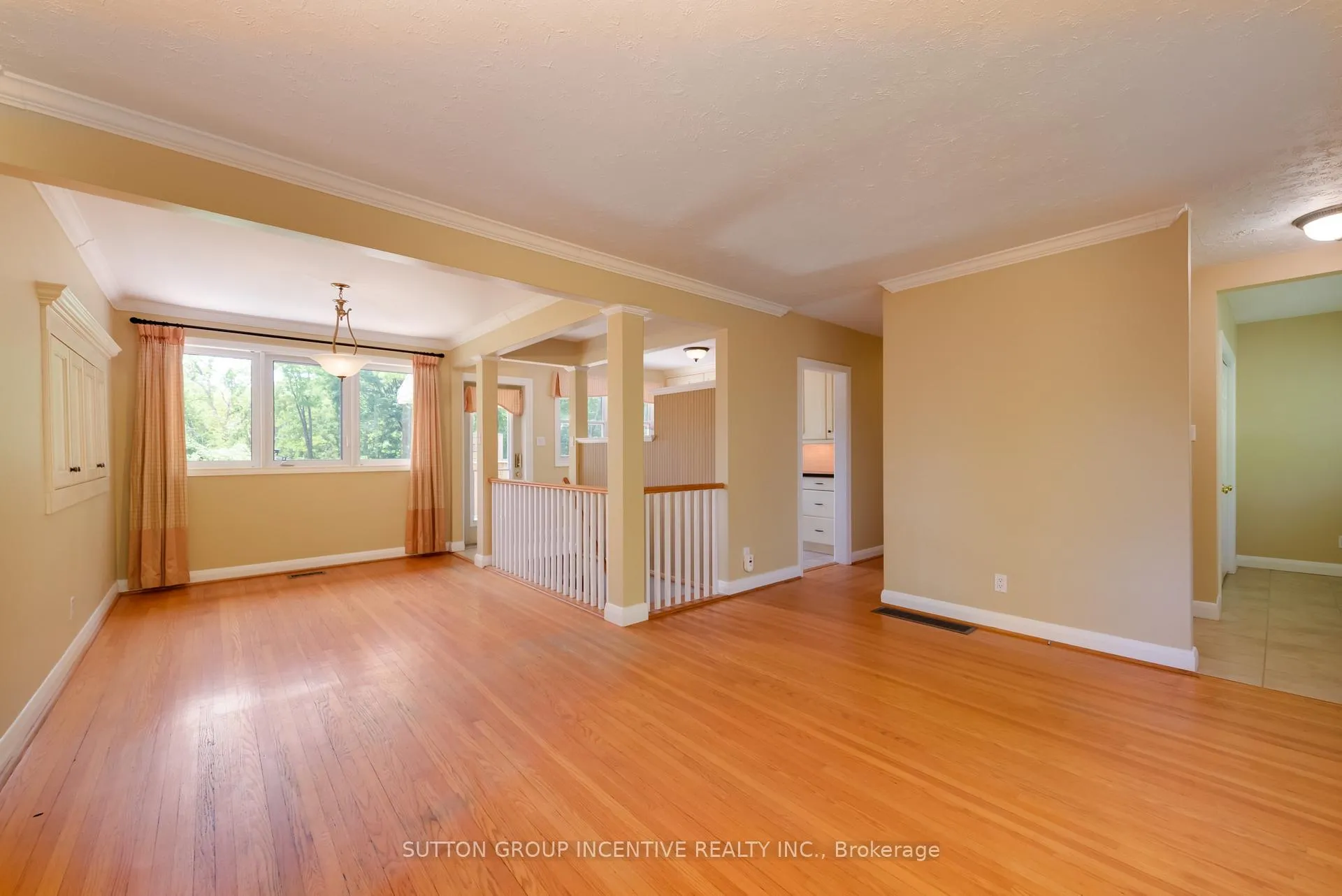 Photo 15 of 81 Letitia Street, Barrie, Sunnidale — HOMEH