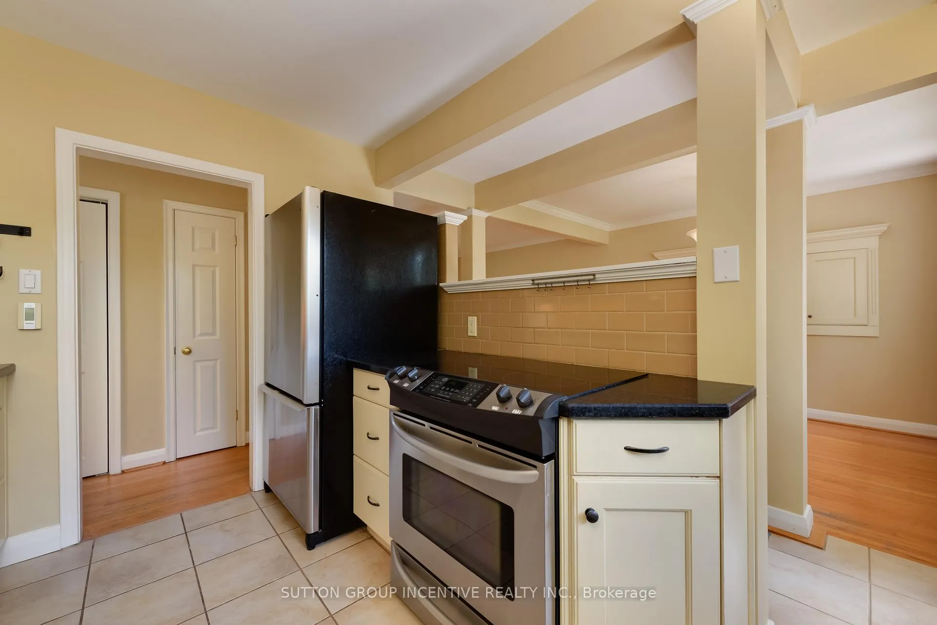 Photo 19 of 81 Letitia Street, Barrie, Sunnidale — HOMEH