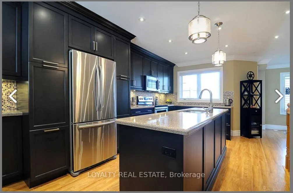 Photo 2 of 33 Sprucedale Way, Whitby, Pringle Creek — HOMEH