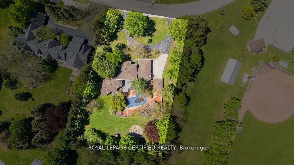Photo 5 of 10 Karendale Crescent, Hamilton, Freelton — HOMEH