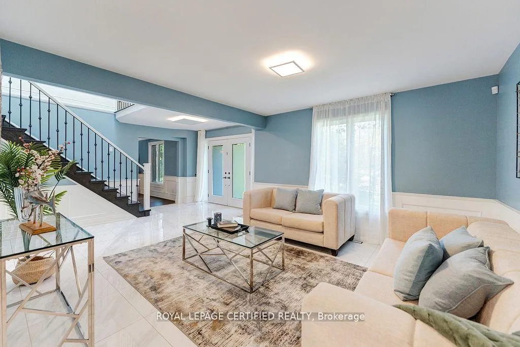Photo 12 of 10 Karendale Crescent, Hamilton, Freelton — HOMEH
