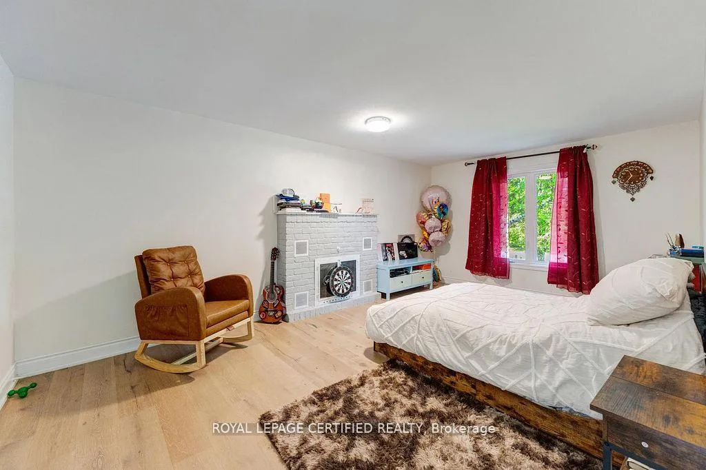 Photo 35 of 10 Karendale Crescent, Hamilton, Freelton — HOMEH