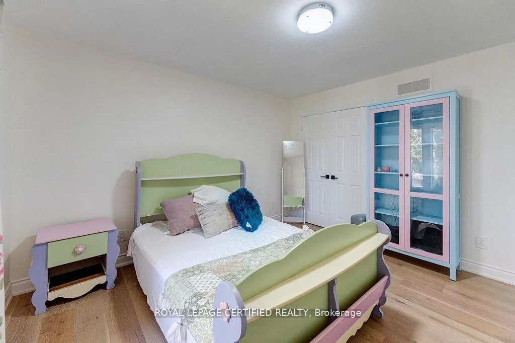 Photo 37 of 10 Karendale Crescent, Hamilton, Freelton — HOMEH