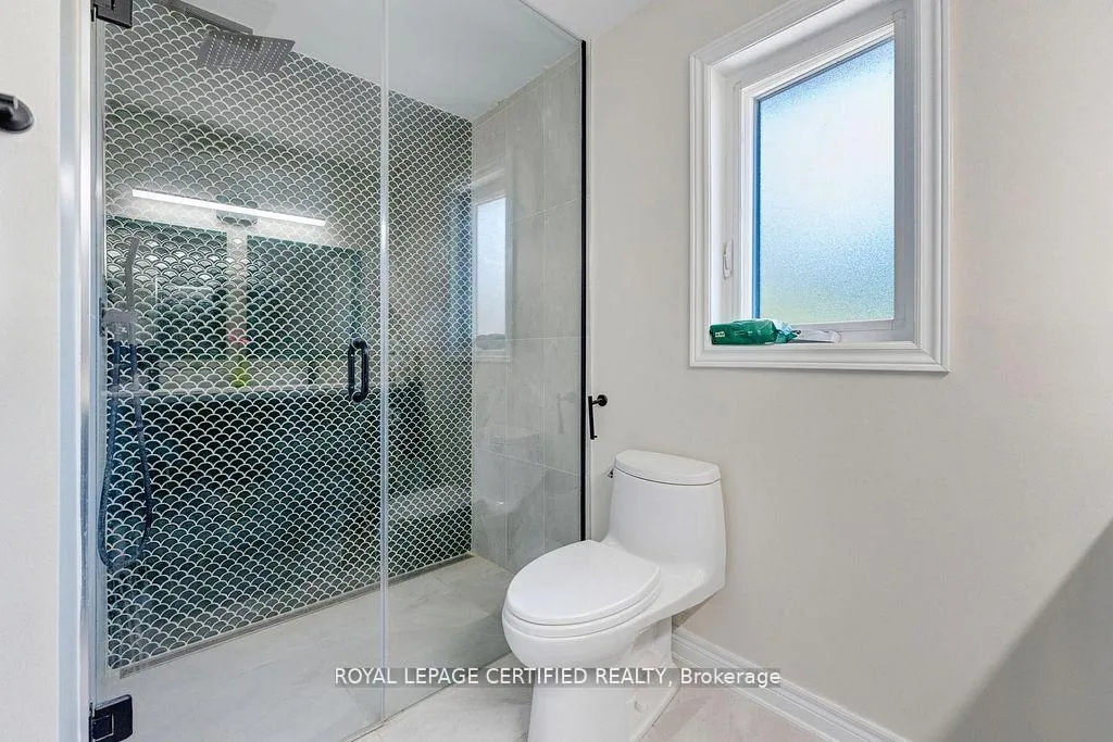 Photo 39 of 10 Karendale Crescent, Hamilton, Freelton — HOMEH