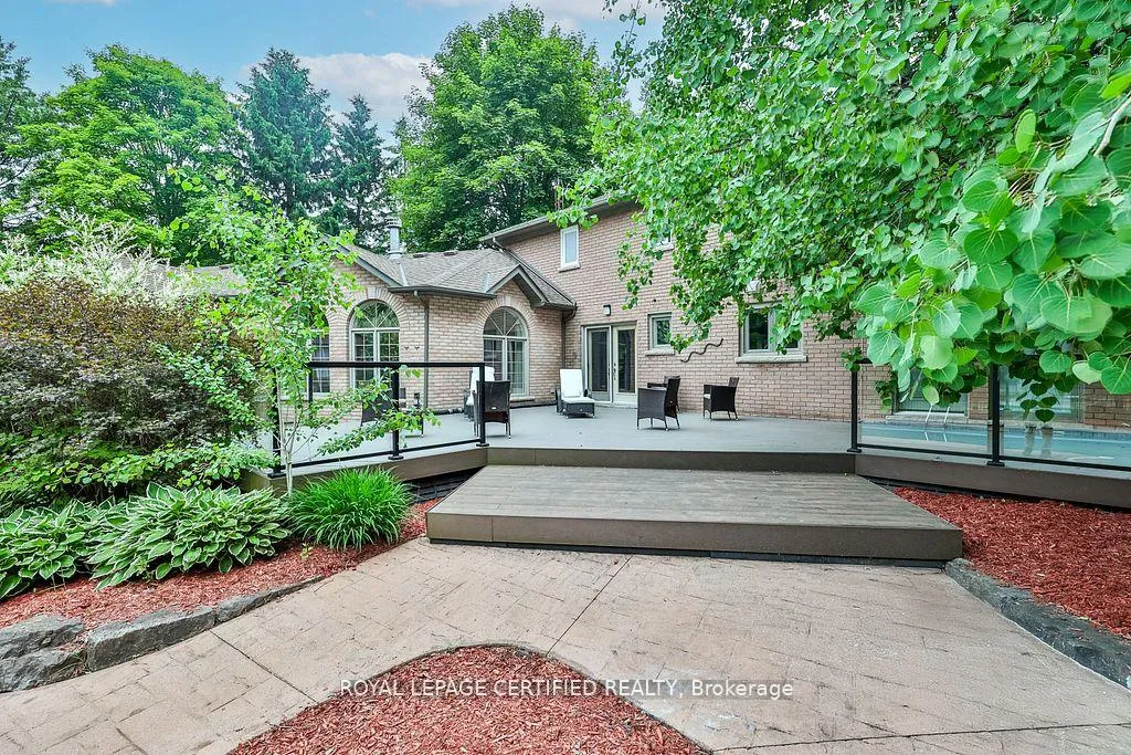 Photo 45 of 10 Karendale Crescent, Hamilton, Freelton — HOMEH