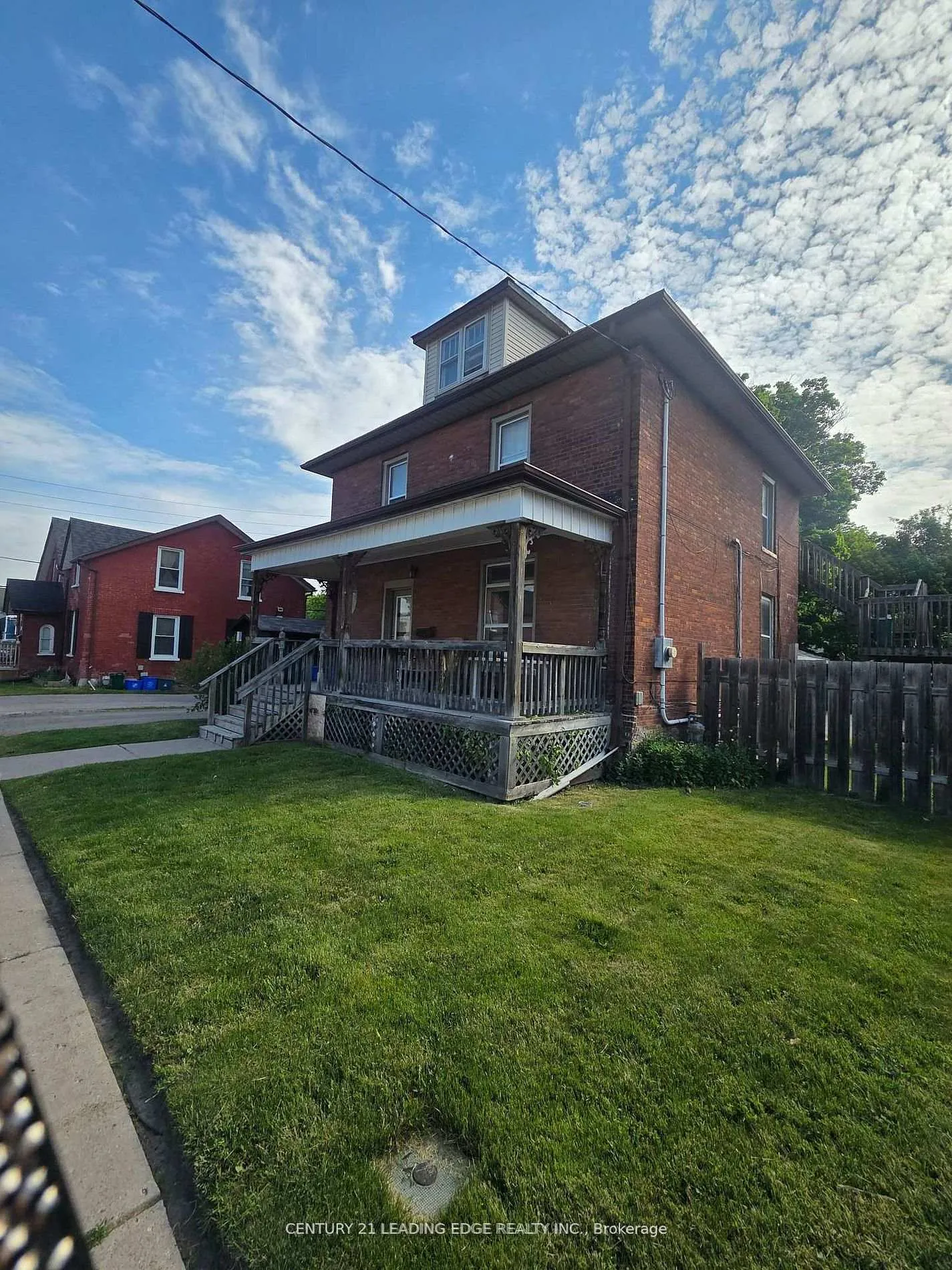 Photo 2 of 195 Albert Street, Oshawa, Central — HOMEH