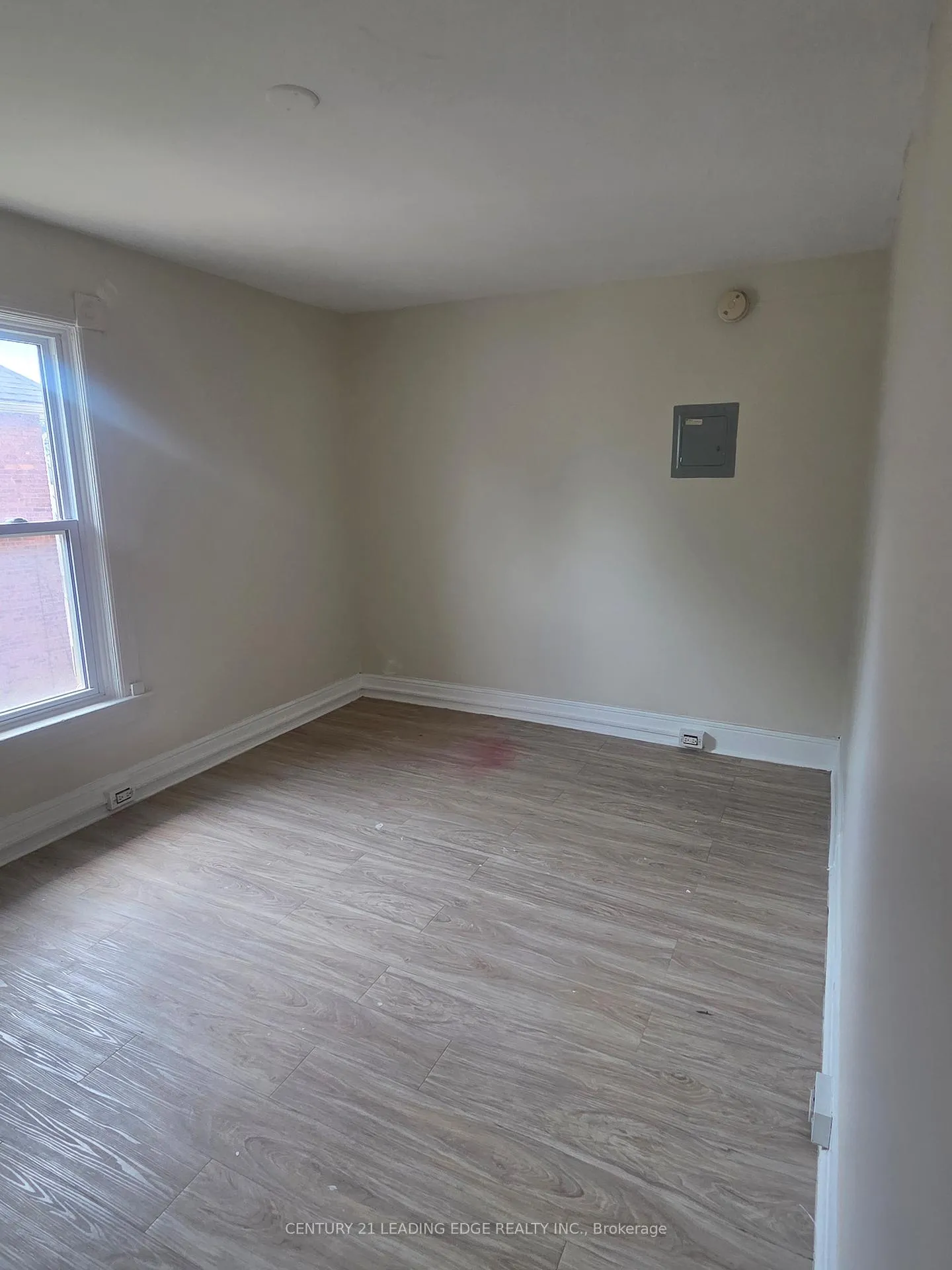 Photo 34 of 195 Albert Street, Oshawa, Central — HOMEH