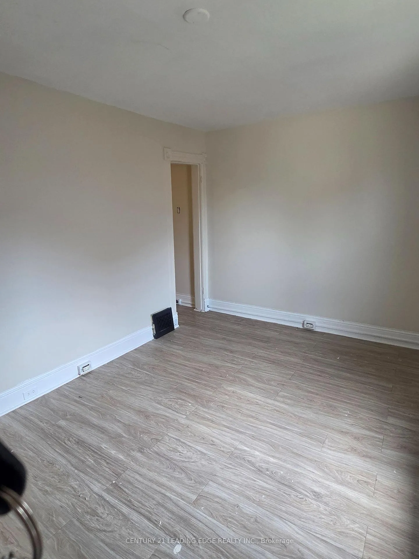 Photo 35 of 195 Albert Street, Oshawa, Central — HOMEH