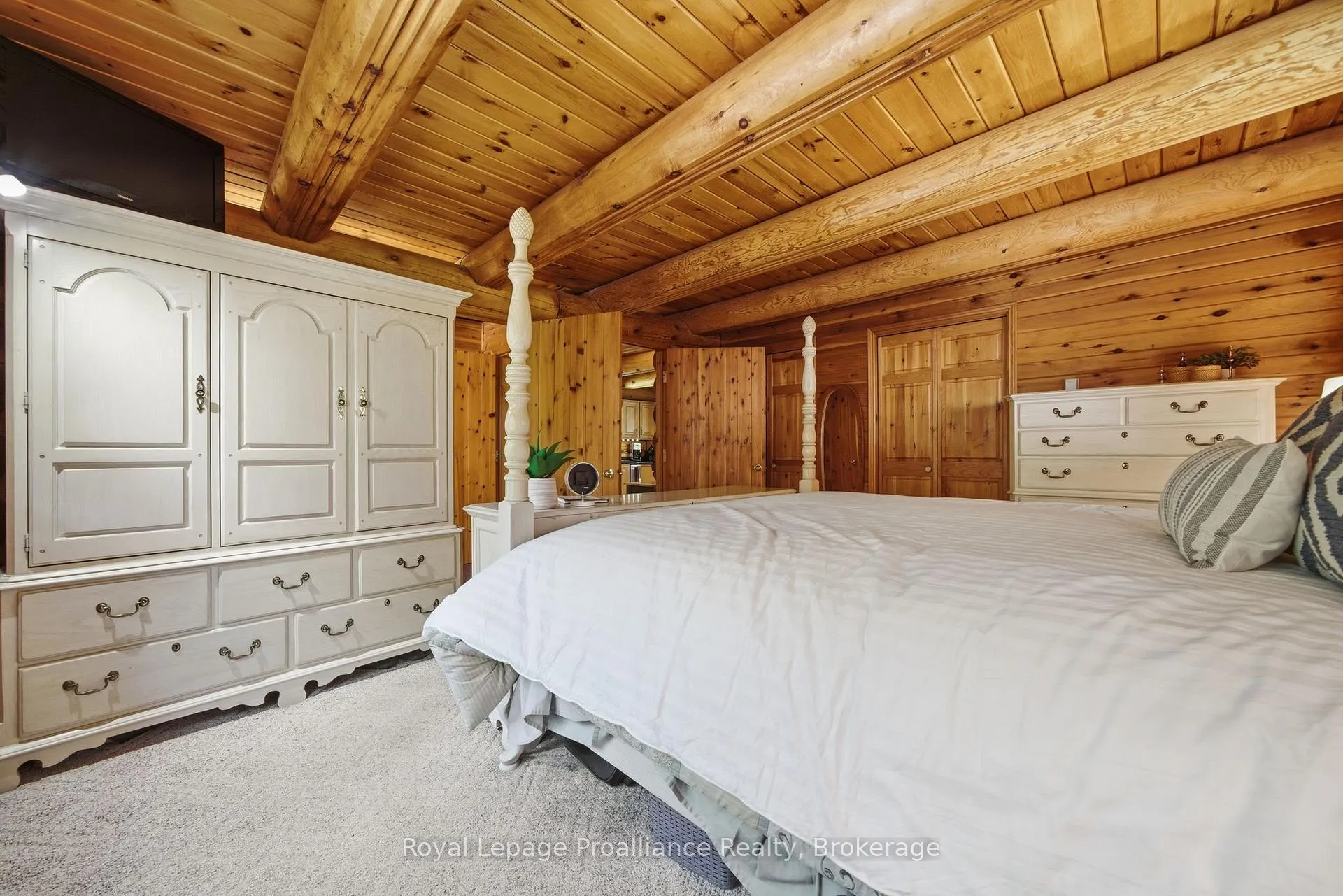 Photo 25 of 1435 Whites Road, Frontenac, Frontenac North — HOMEH