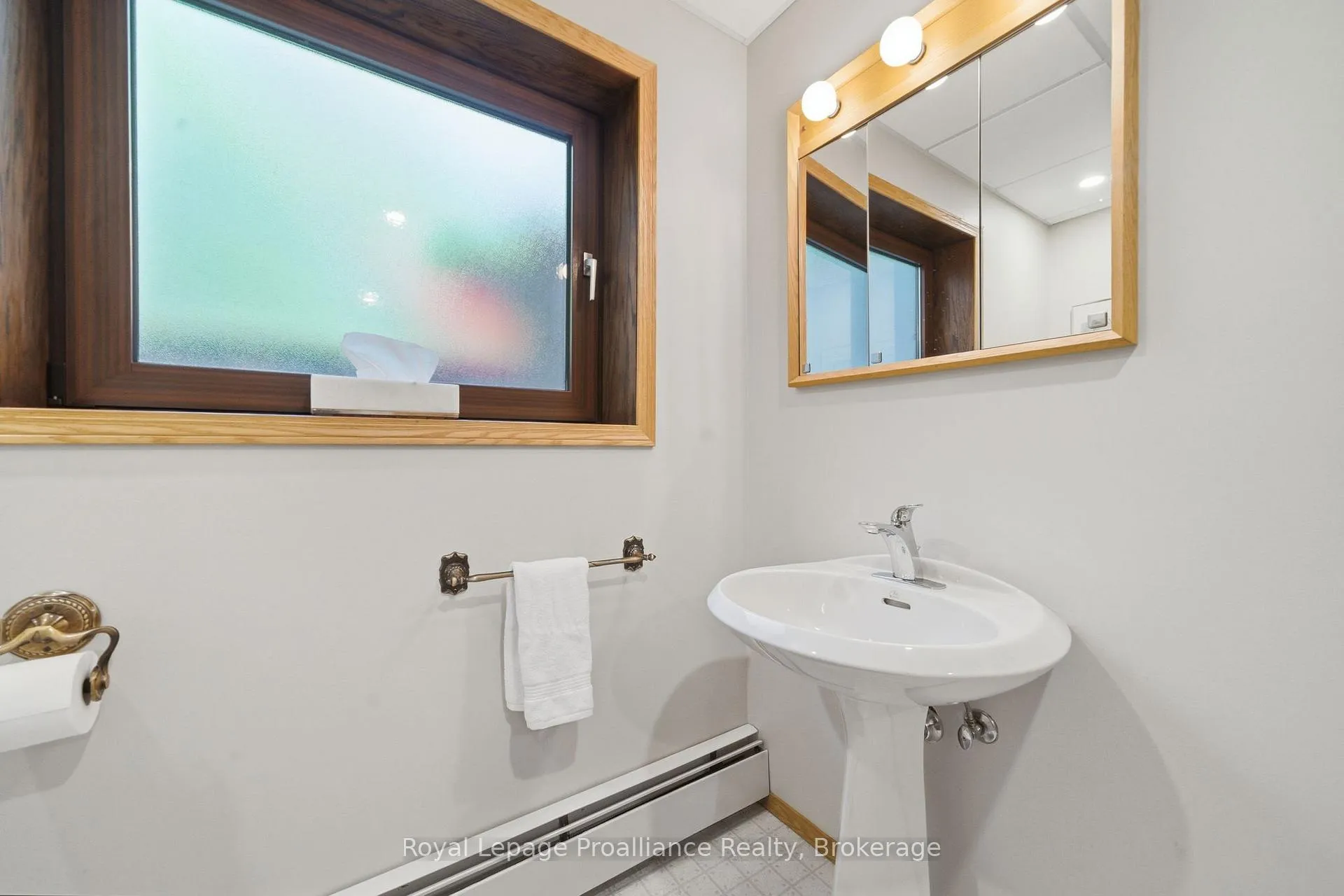 Photo 29 of 1435 Whites Road, Frontenac, Frontenac North — HOMEH