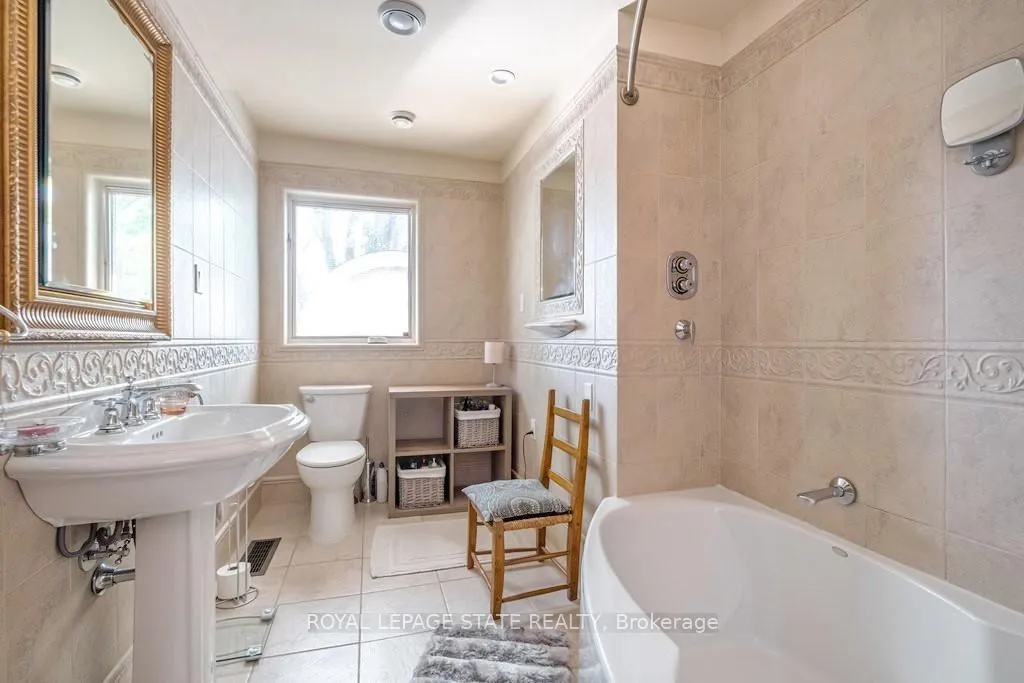 Photo 27 of 12 Bond Street S, Hamilton, Westdale — HOMEH