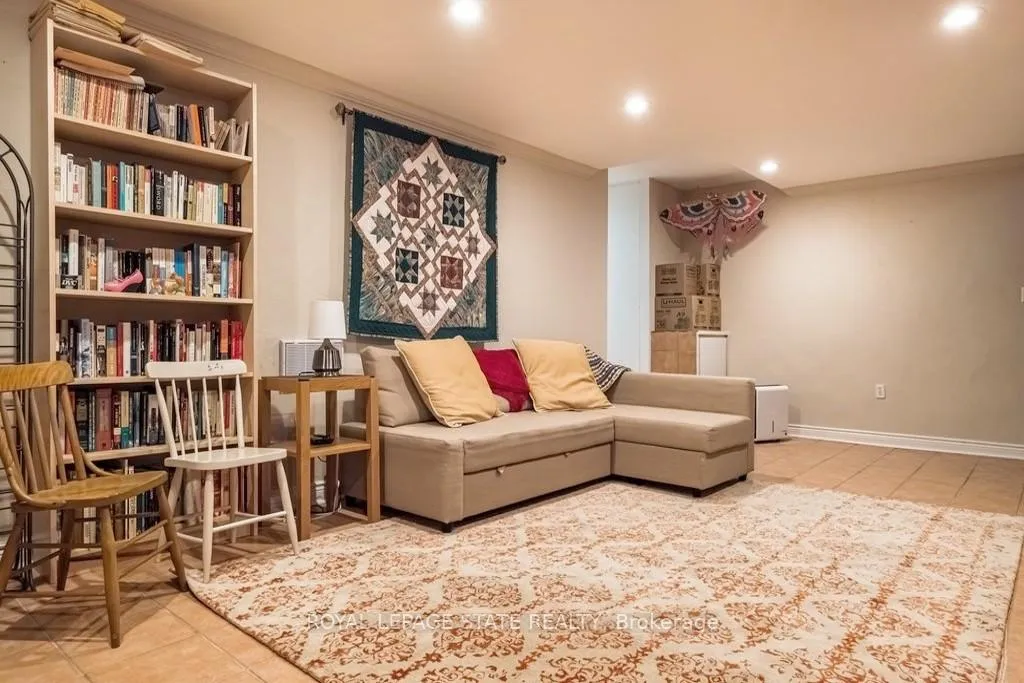 Photo 36 of 12 Bond Street S, Hamilton, Westdale — HOMEH