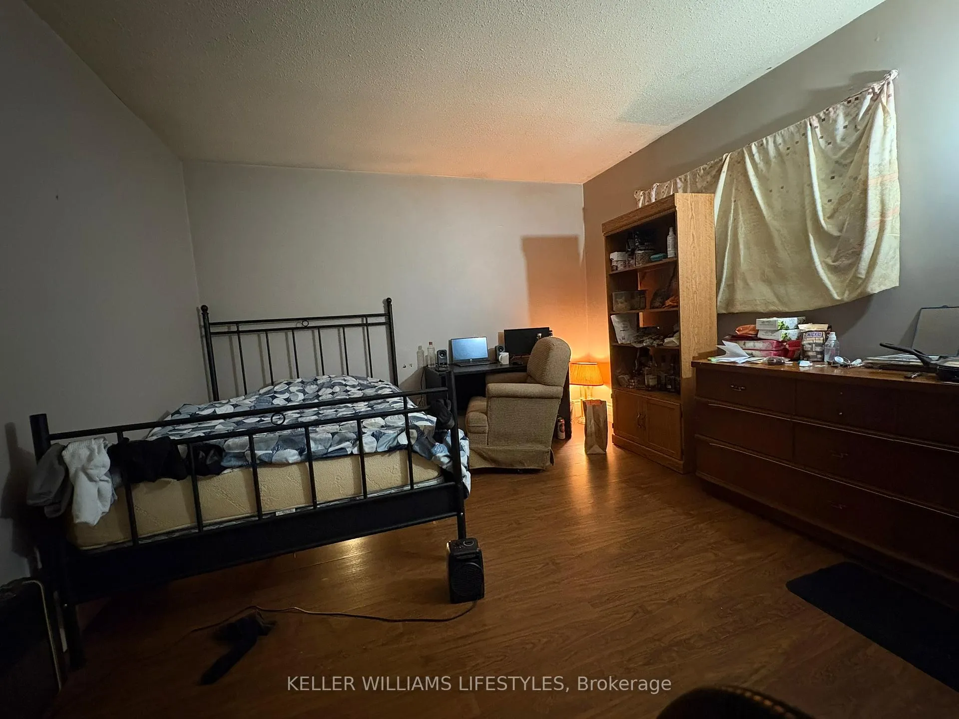 Photo 7 of 1904 Culver Drive, London, East I — HOMEH