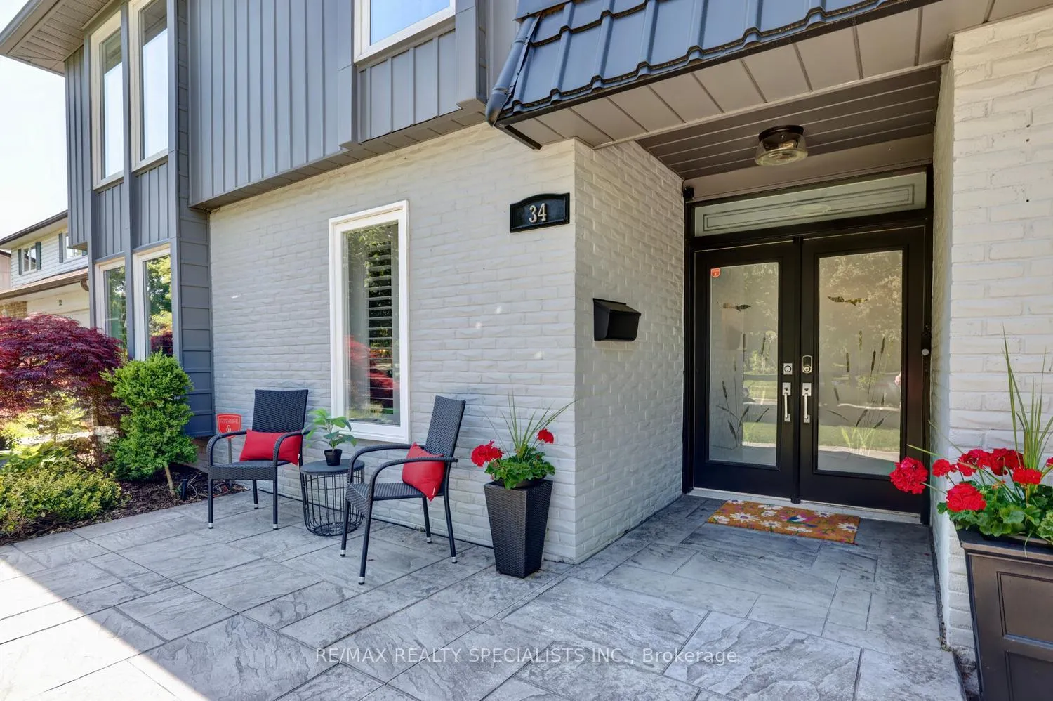 Photo 3 of 34 Kenninghall Boulevard, Mississauga, Streetsville — HOMEH