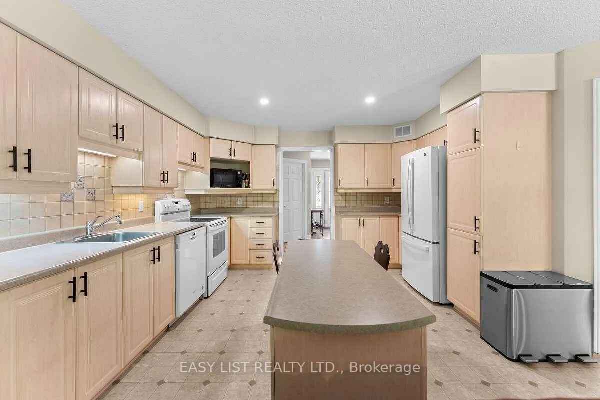 Photo 11 of 143 Poplar Ridge Road, Pembroke — HOMEH