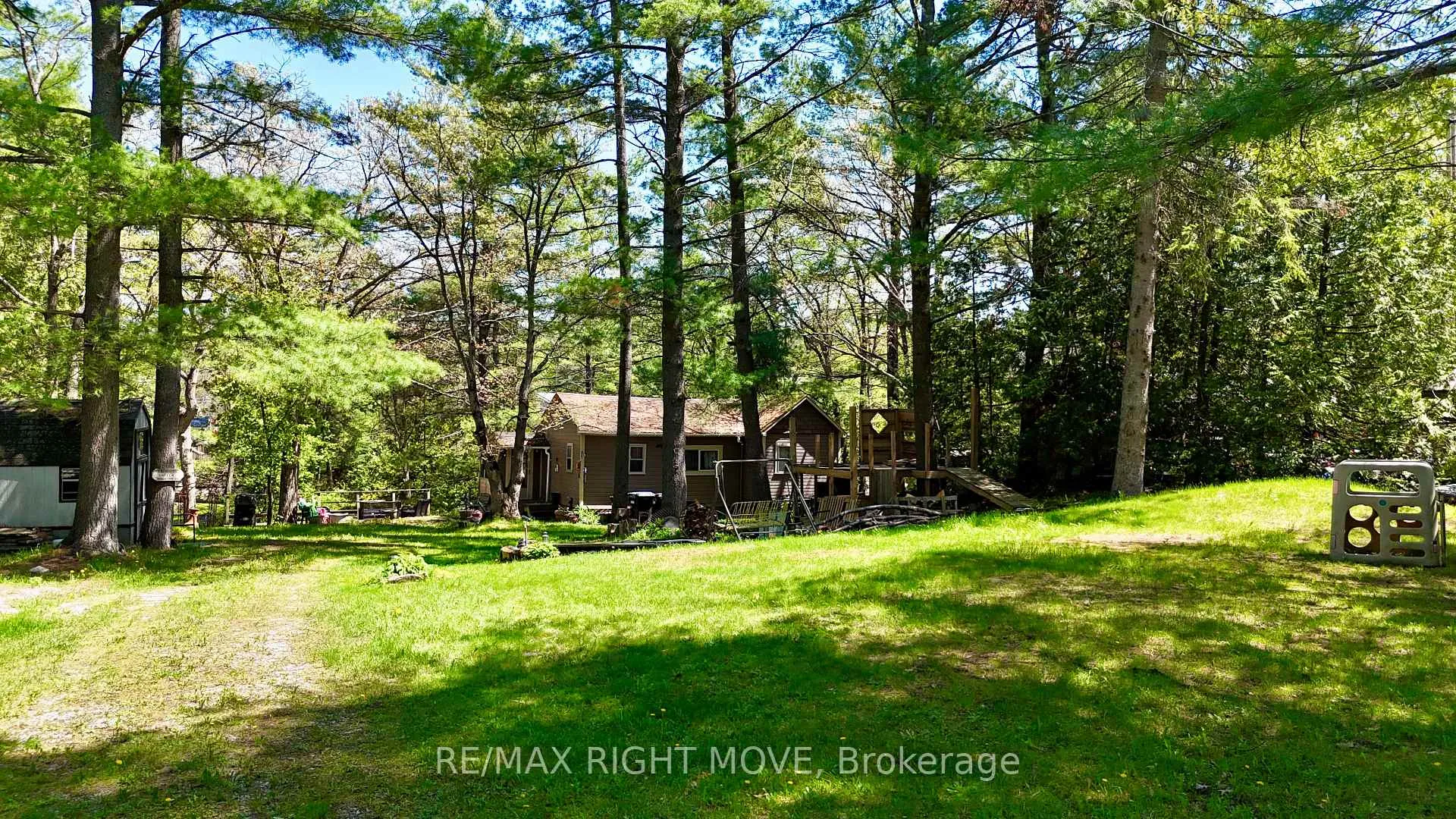 Photo 2 of 7785 Oakridge Drive, Ramara, Rural Ramara — HOMEH