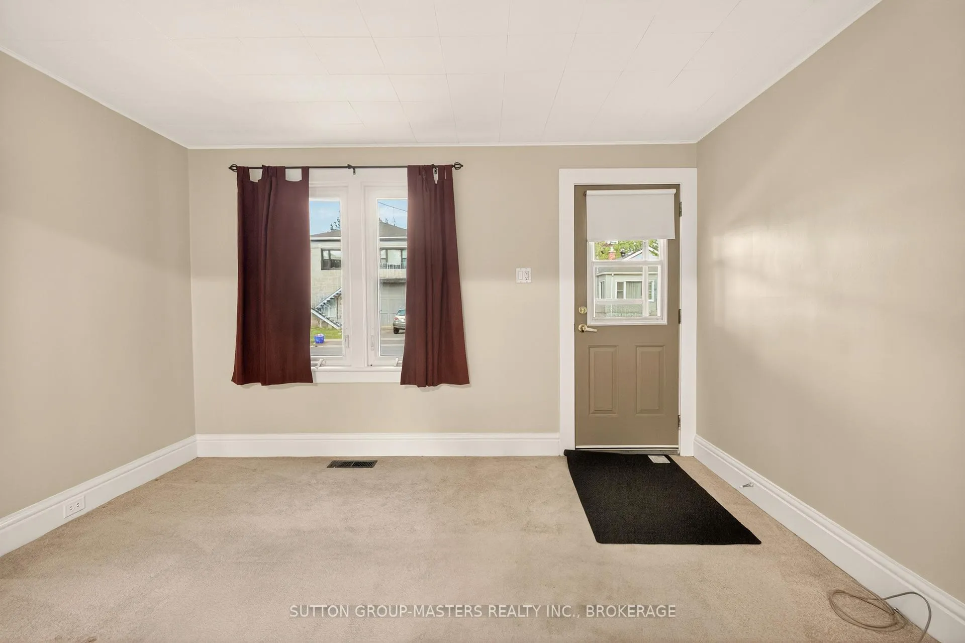 Photo 6 of 21 Connaught Street, Kingston, East of Sir John A. Blvd — HOMEH