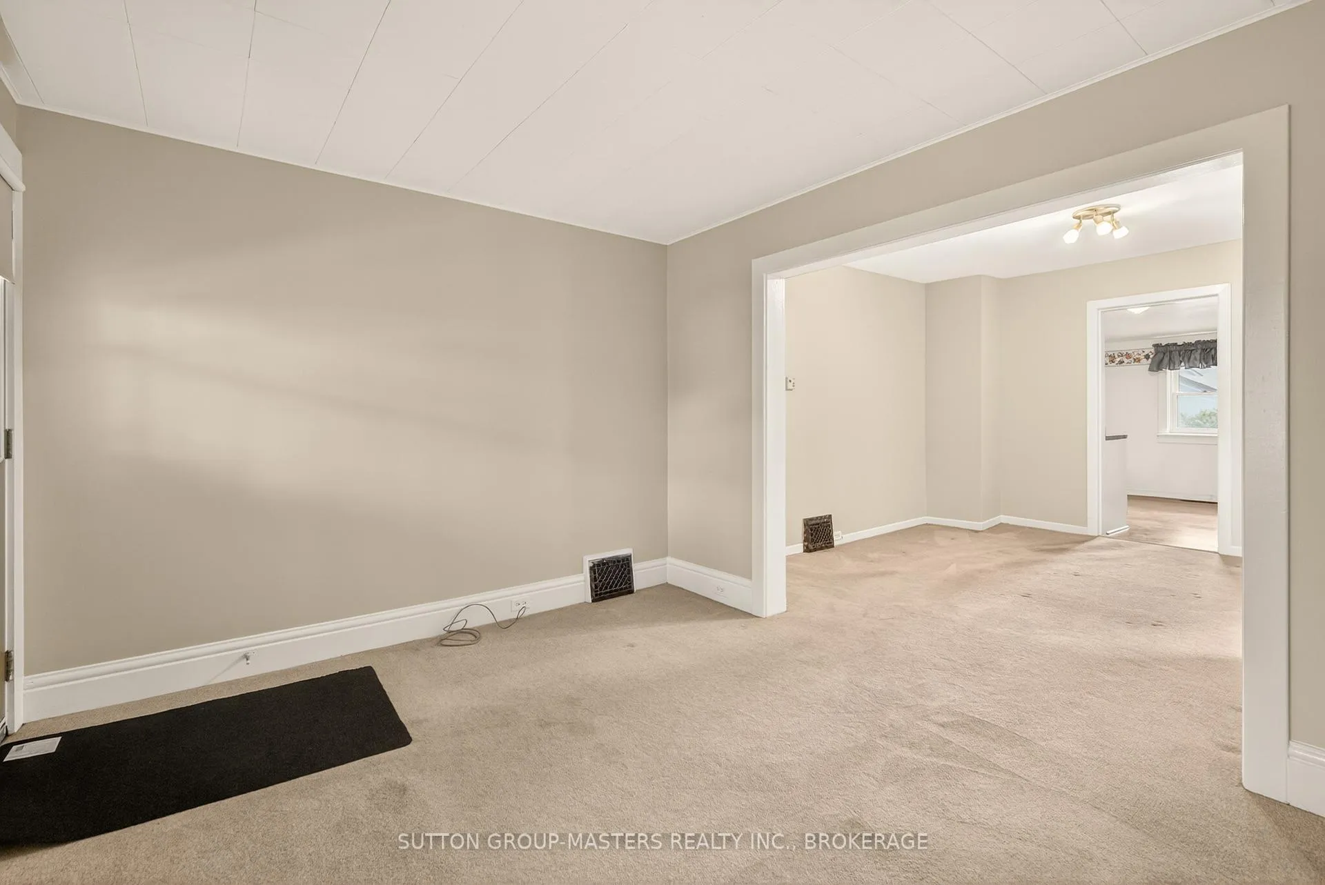 Photo 7 of 21 Connaught Street, Kingston, East of Sir John A. Blvd — HOMEH