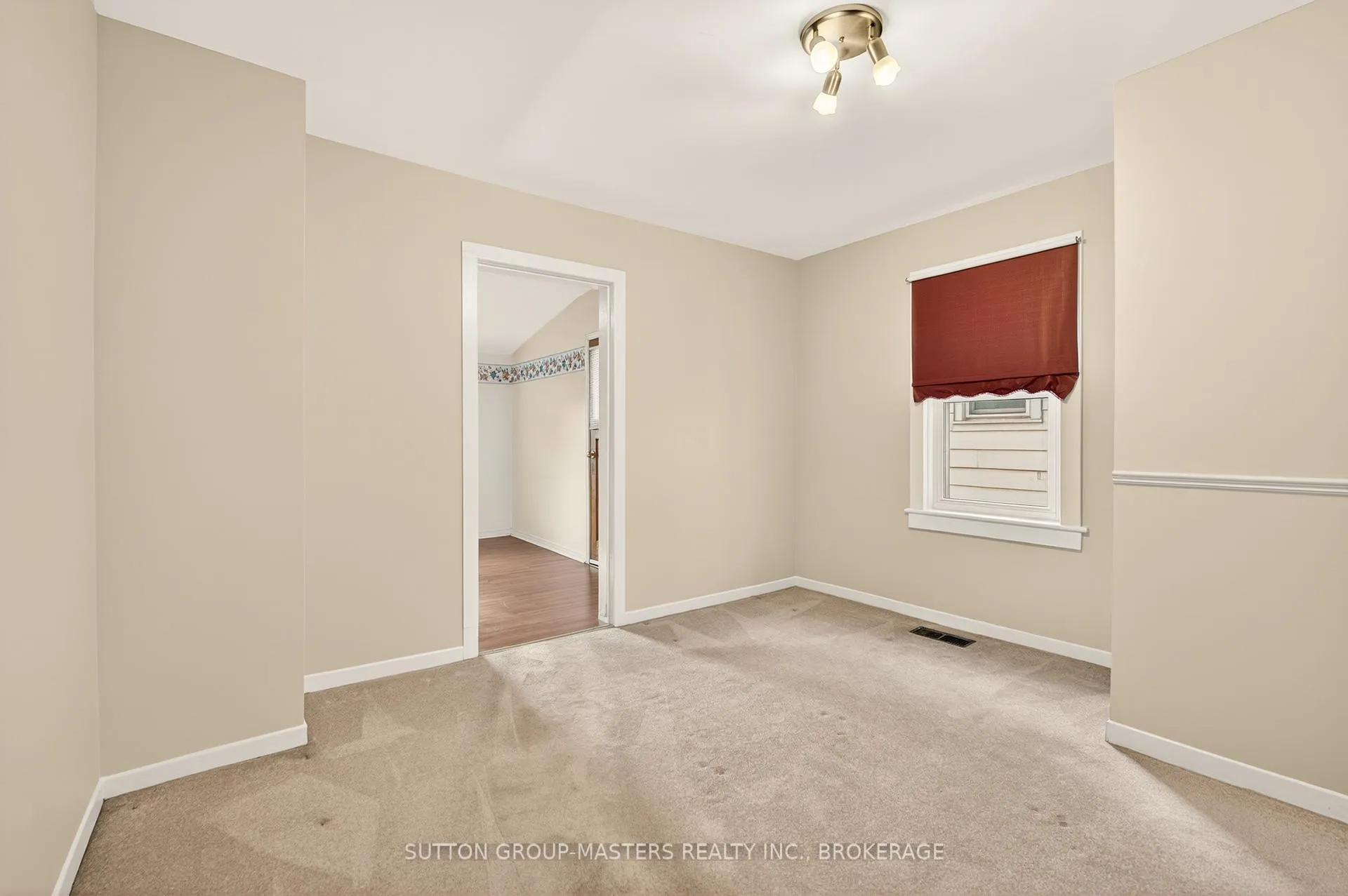 Photo 9 of 21 Connaught Street, Kingston, East of Sir John A. Blvd — HOMEH