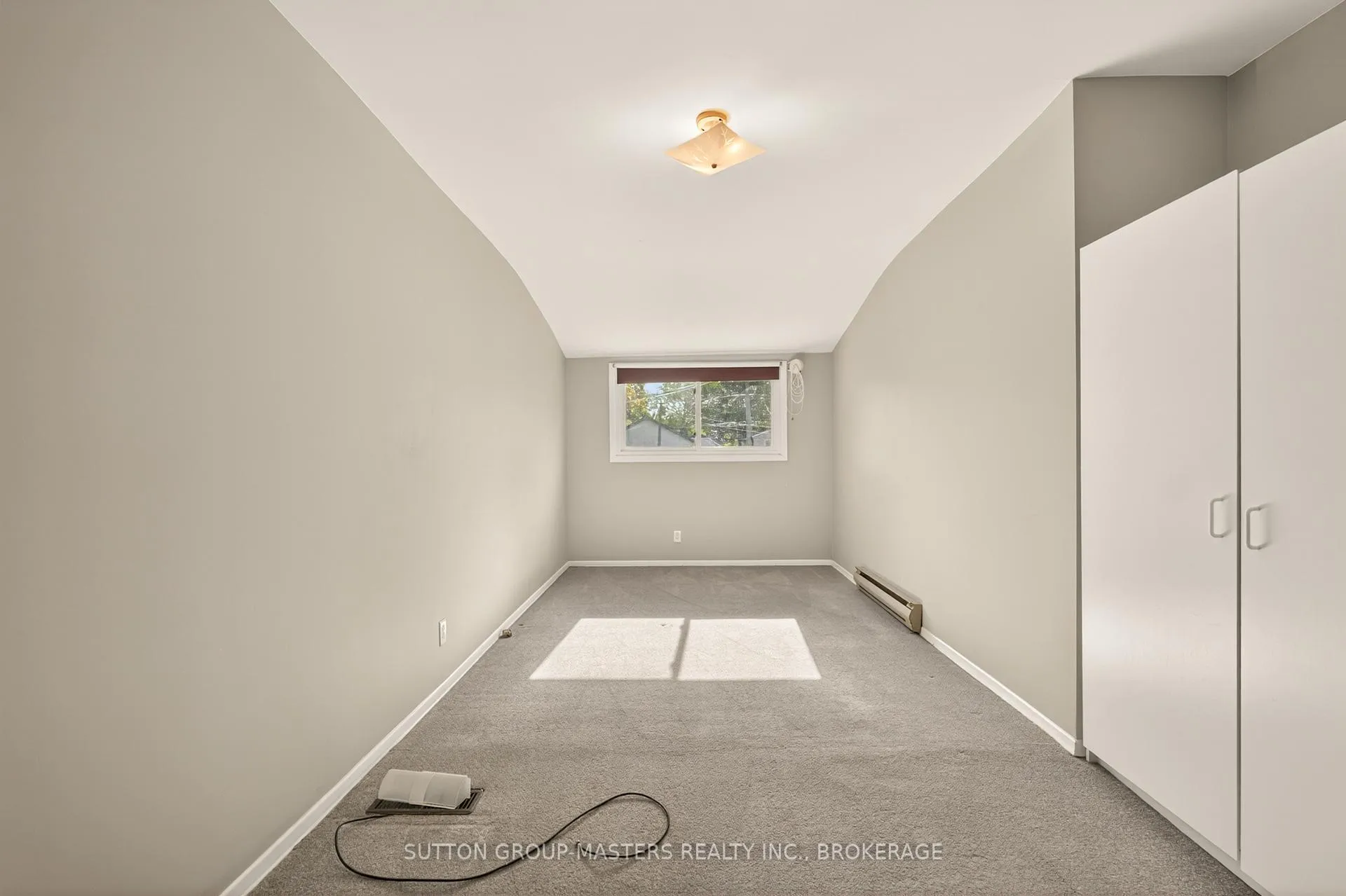 Photo 18 of 21 Connaught Street, Kingston, East of Sir John A. Blvd — HOMEH