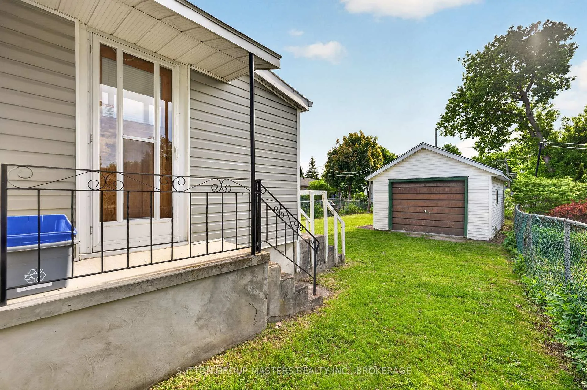 Photo 28 of 21 Connaught Street, Kingston, East of Sir John A. Blvd — HOMEH