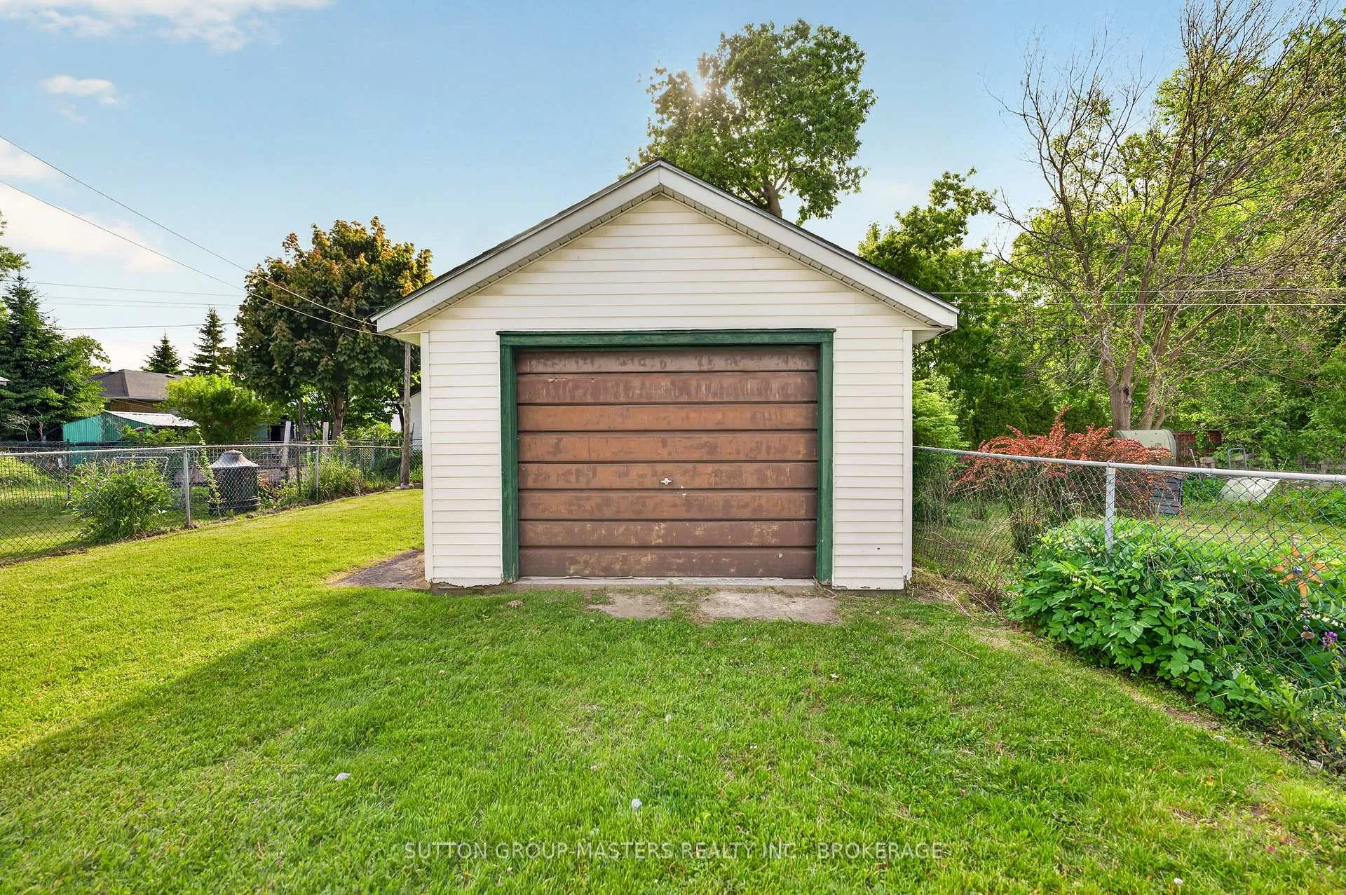 Photo 31 of 21 Connaught Street, Kingston, East of Sir John A. Blvd — HOMEH
