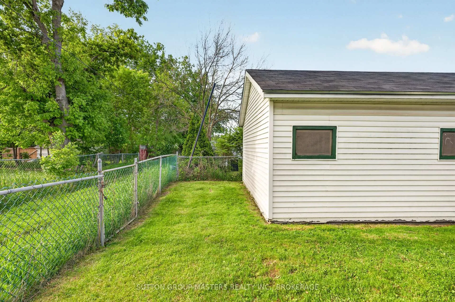 Photo 38 of 21 Connaught Street, Kingston, East of Sir John A. Blvd — HOMEH