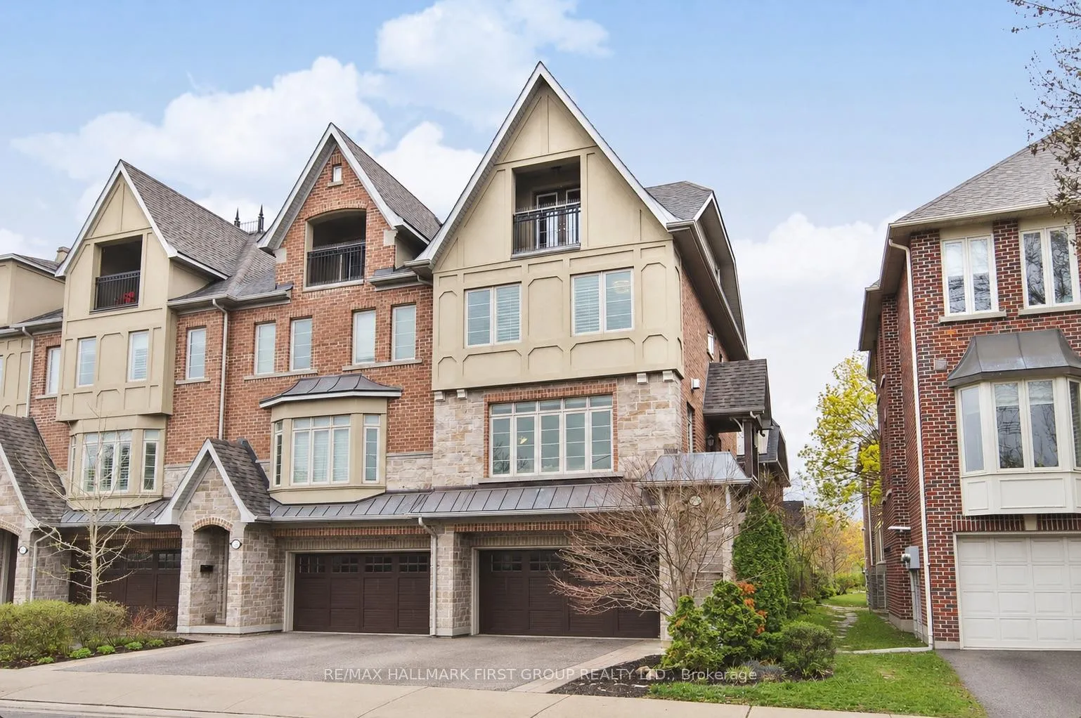 Photo 1 of 329 Dalesford Road, Etobicoke, Stonegate-Queensway — HOMEH