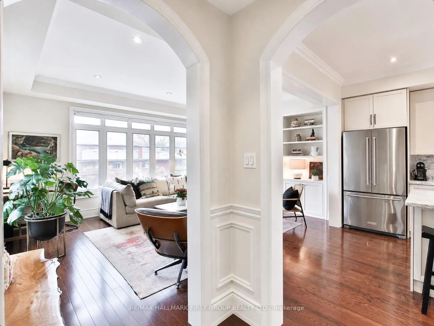 Photo 5 of 329 Dalesford Road, Etobicoke, Stonegate-Queensway — HOMEH