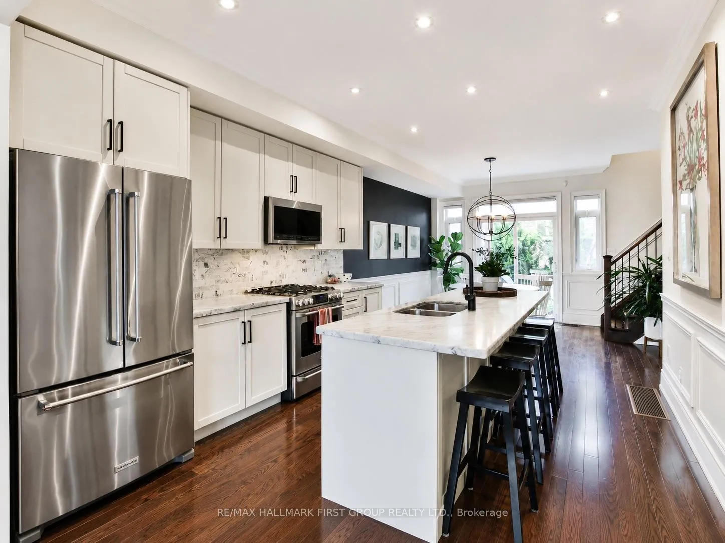 Photo 9 of 329 Dalesford Road, Etobicoke, Stonegate-Queensway — HOMEH
