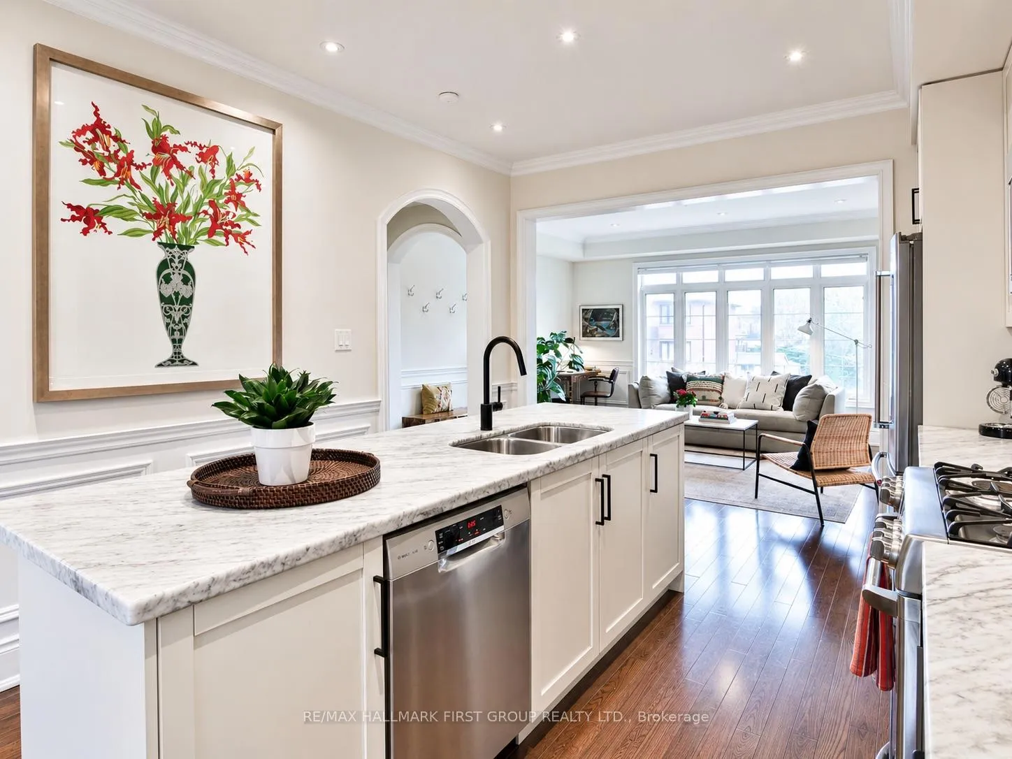 Photo 13 of 329 Dalesford Road, Etobicoke, Stonegate-Queensway — HOMEH