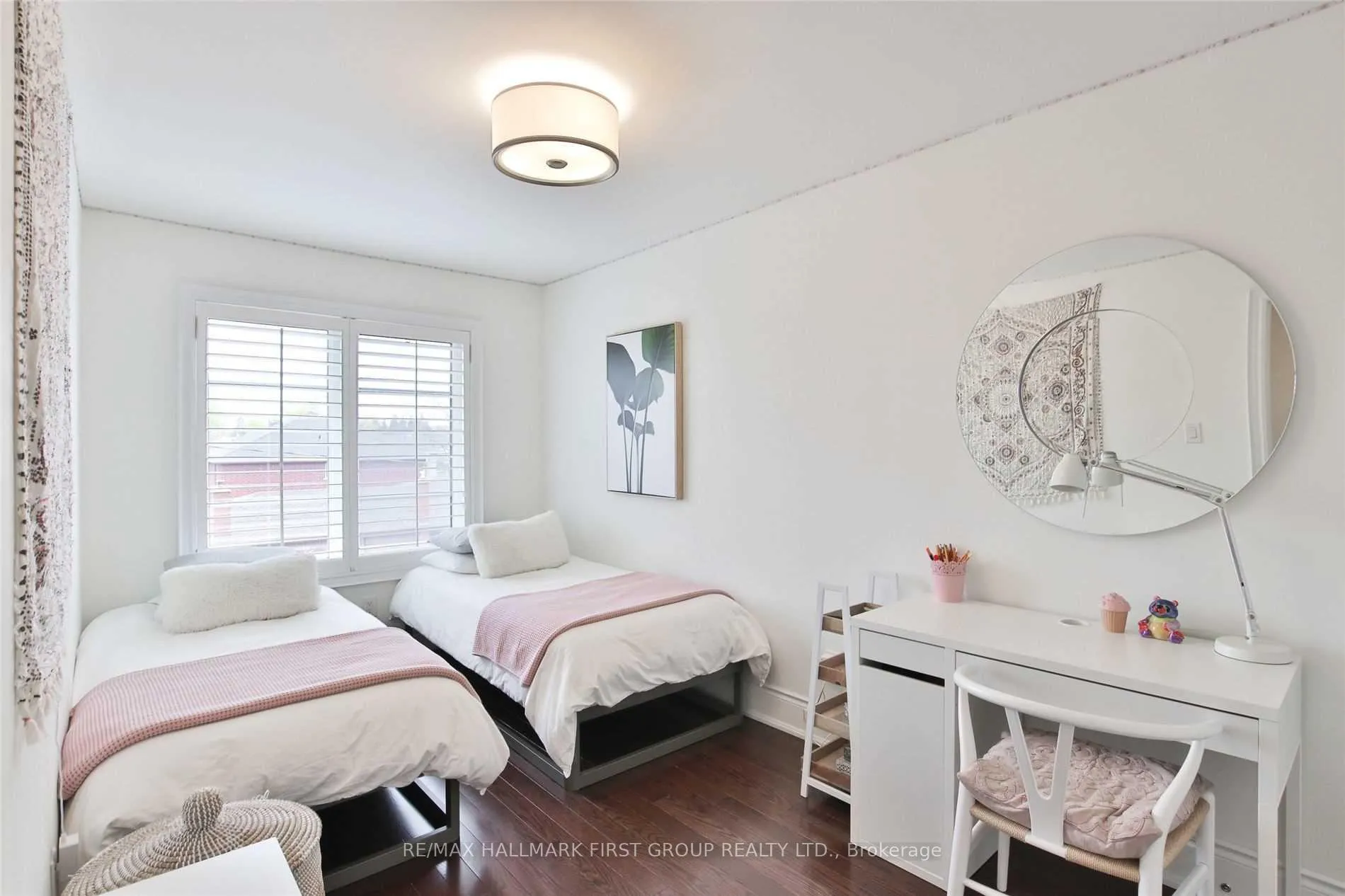 Photo 22 of 329 Dalesford Road, Etobicoke, Stonegate-Queensway — HOMEH