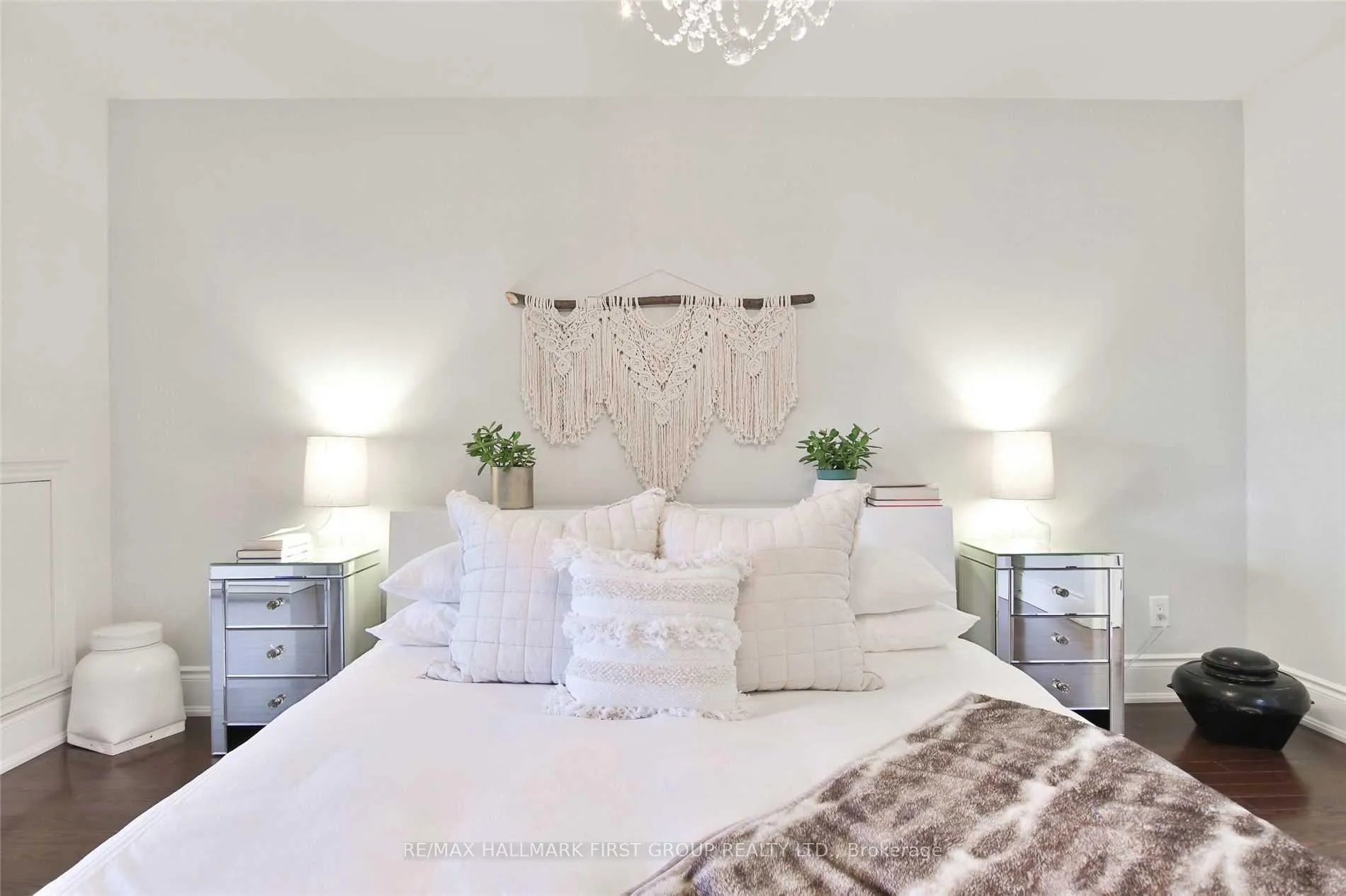Photo 25 of 329 Dalesford Road, Etobicoke, Stonegate-Queensway — HOMEH
