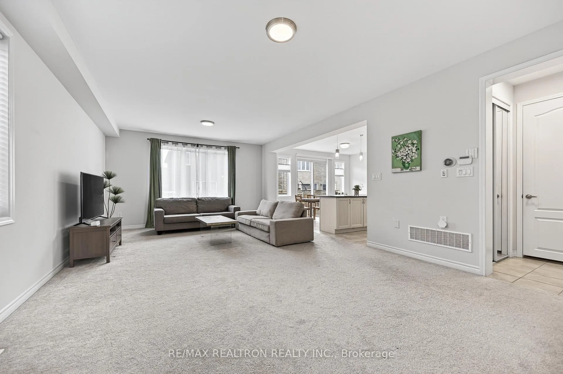 Photo 5 of 81 Enford Crescent, Brampton, Northwest Brampton — HOMEH