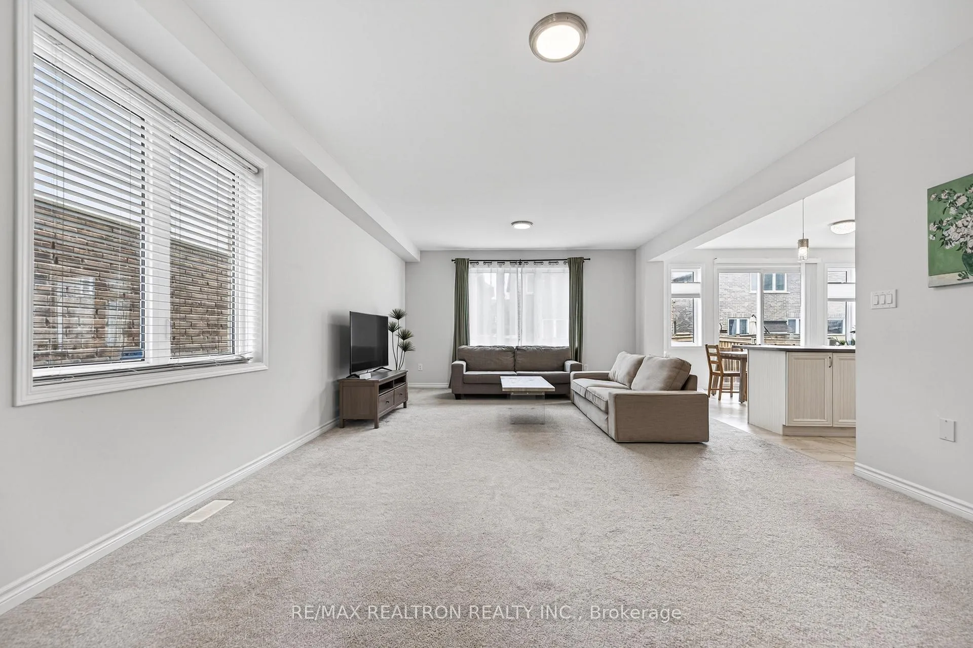 Photo 6 of 81 Enford Crescent, Brampton, Northwest Brampton — HOMEH