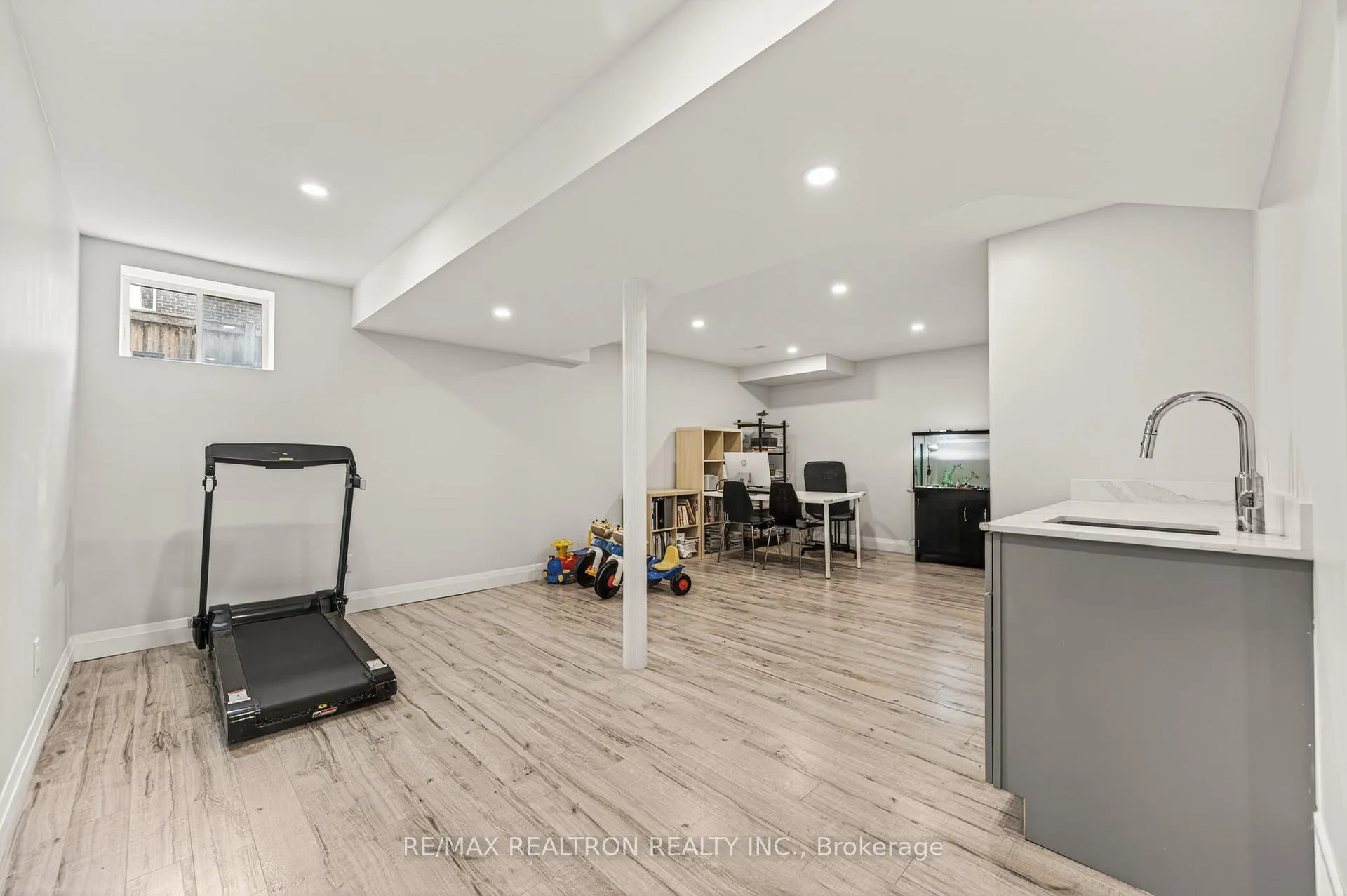 Photo 38 of 81 Enford Crescent, Brampton, Northwest Brampton — HOMEH