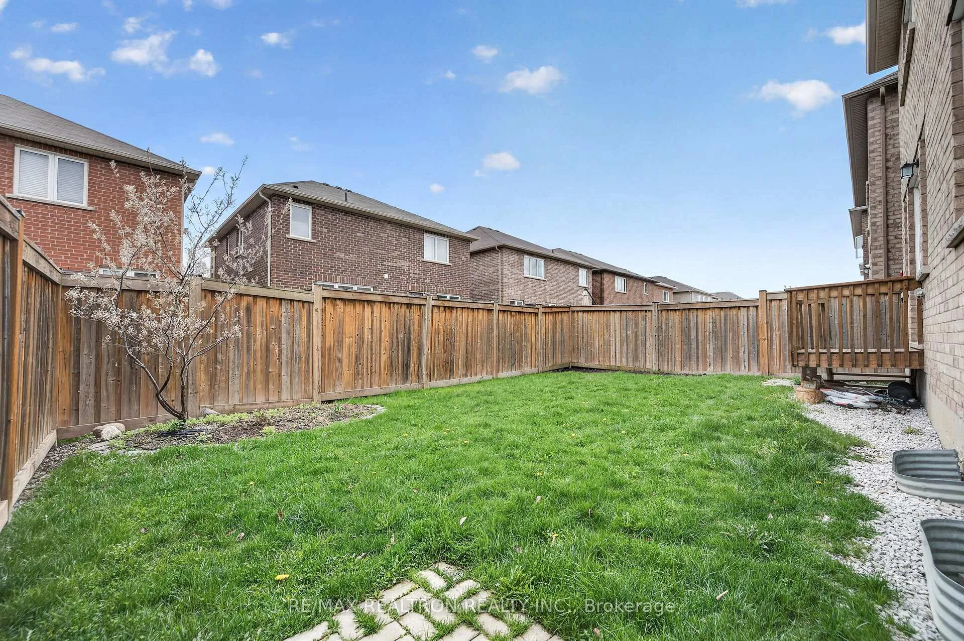 Photo 46 of 81 Enford Crescent, Brampton, Northwest Brampton — HOMEH