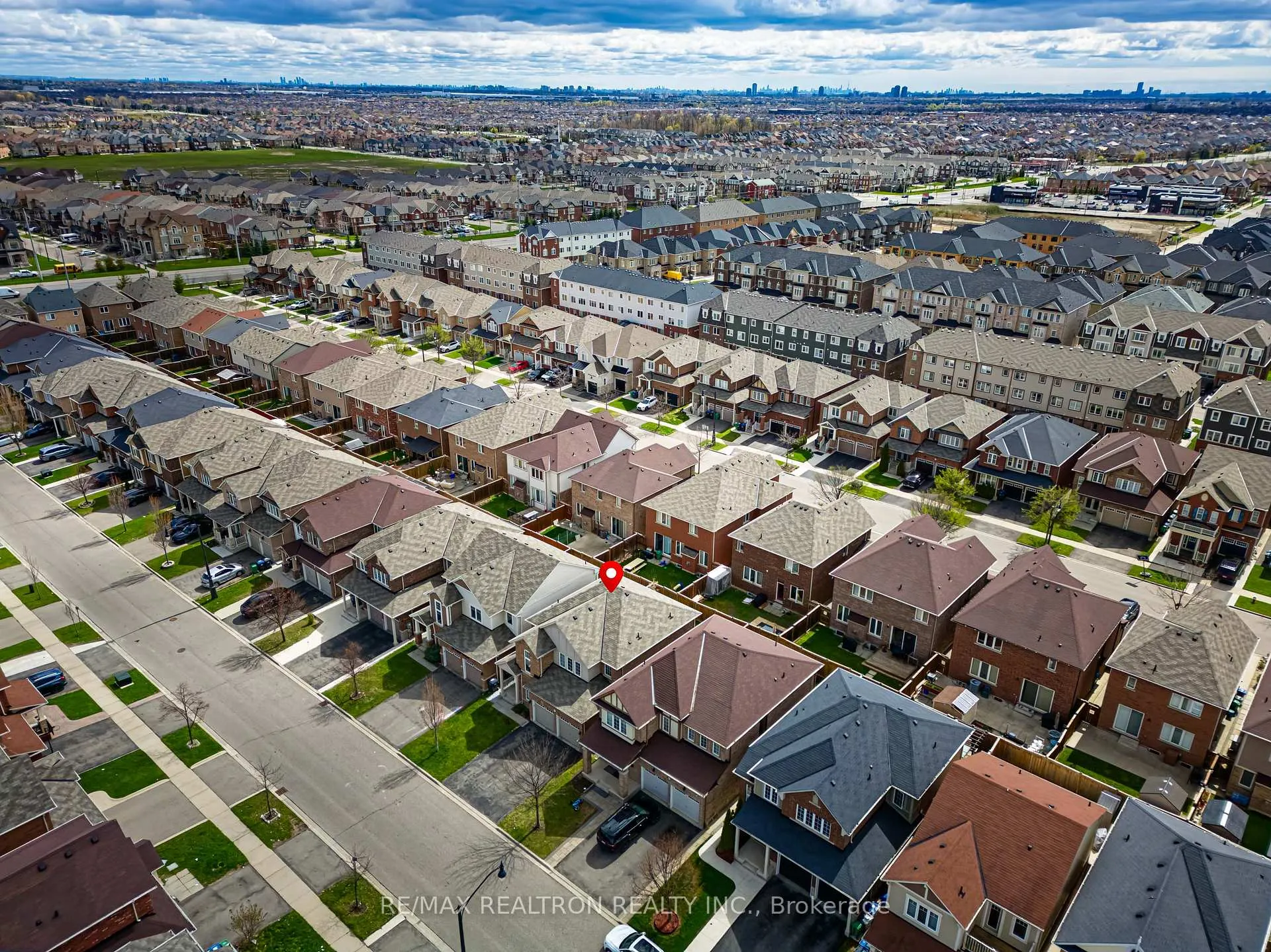 Photo 49 of 81 Enford Crescent, Brampton, Northwest Brampton — HOMEH
