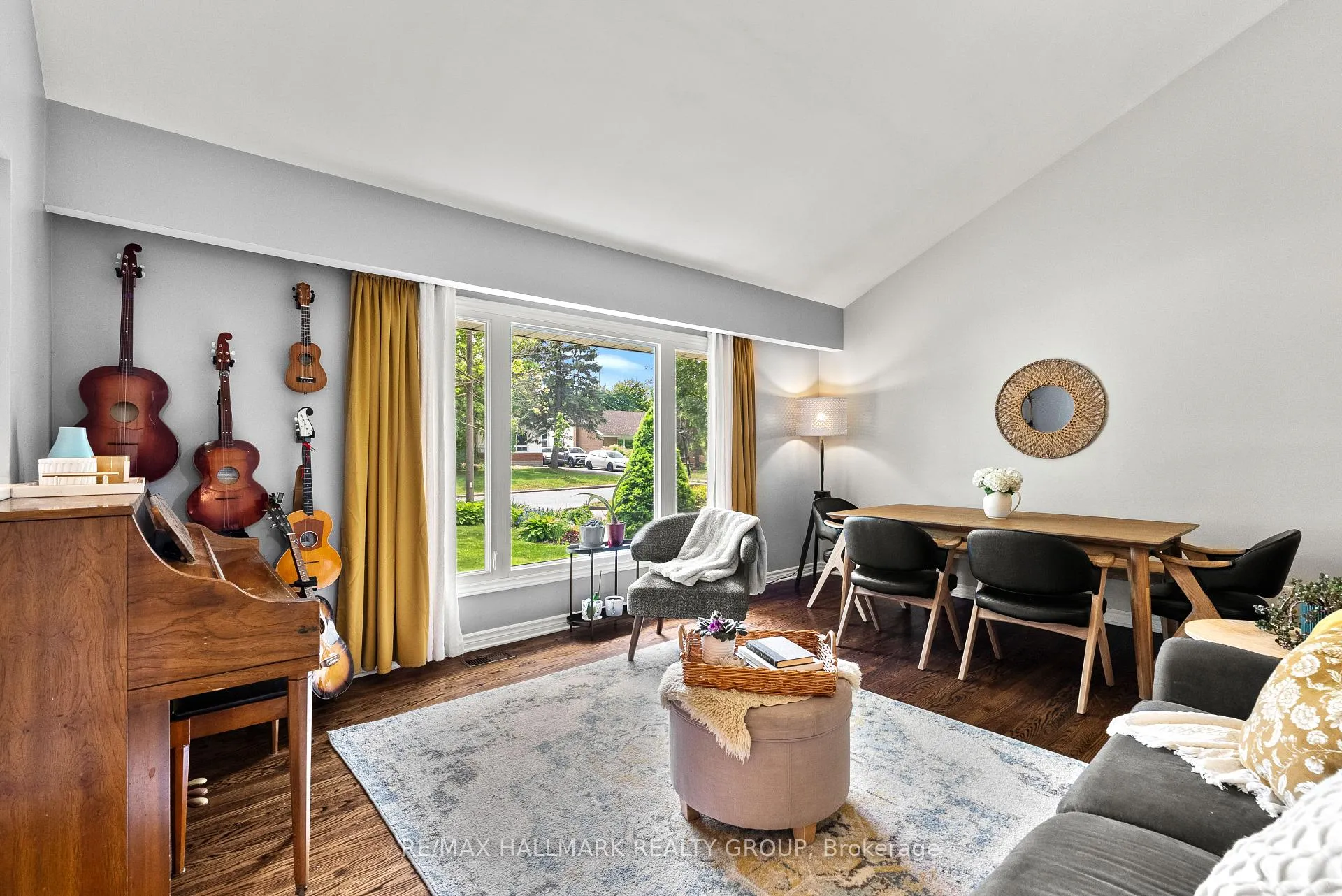 Photo 8 of 767 Adams Avenue, Ottawa, Elmvale Acres — HOMEH